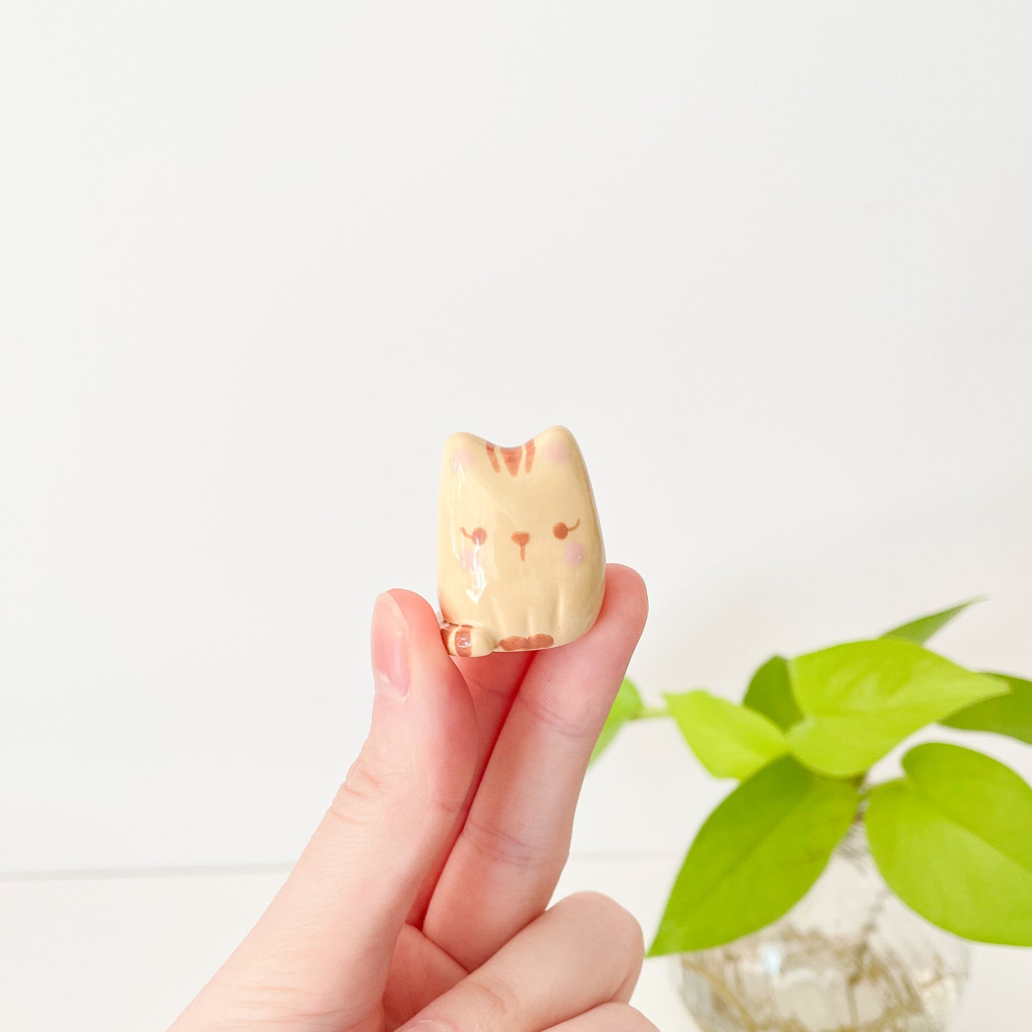 Brown Stripe Cat Desk Pal