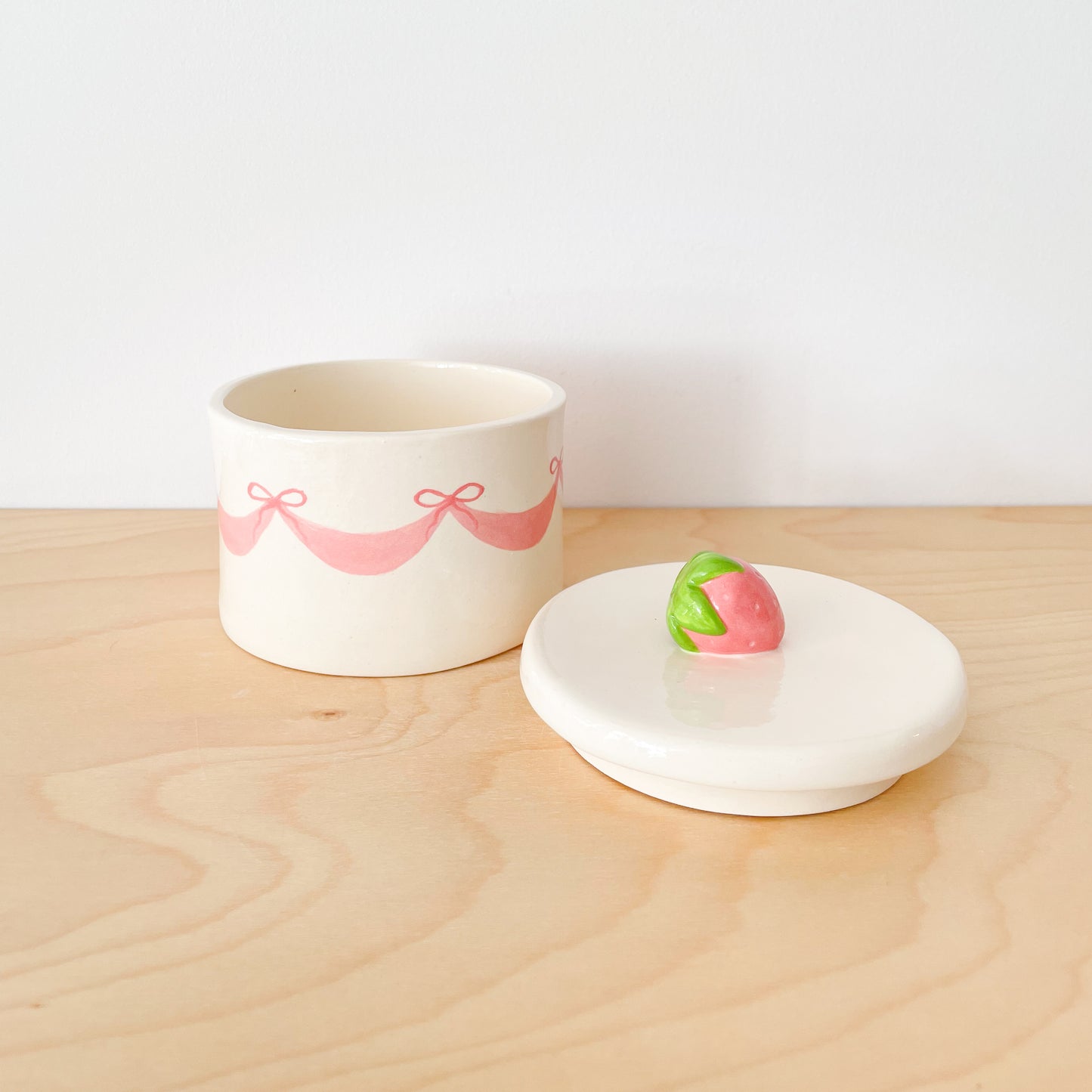 Strawberry Bow Cake Jar
