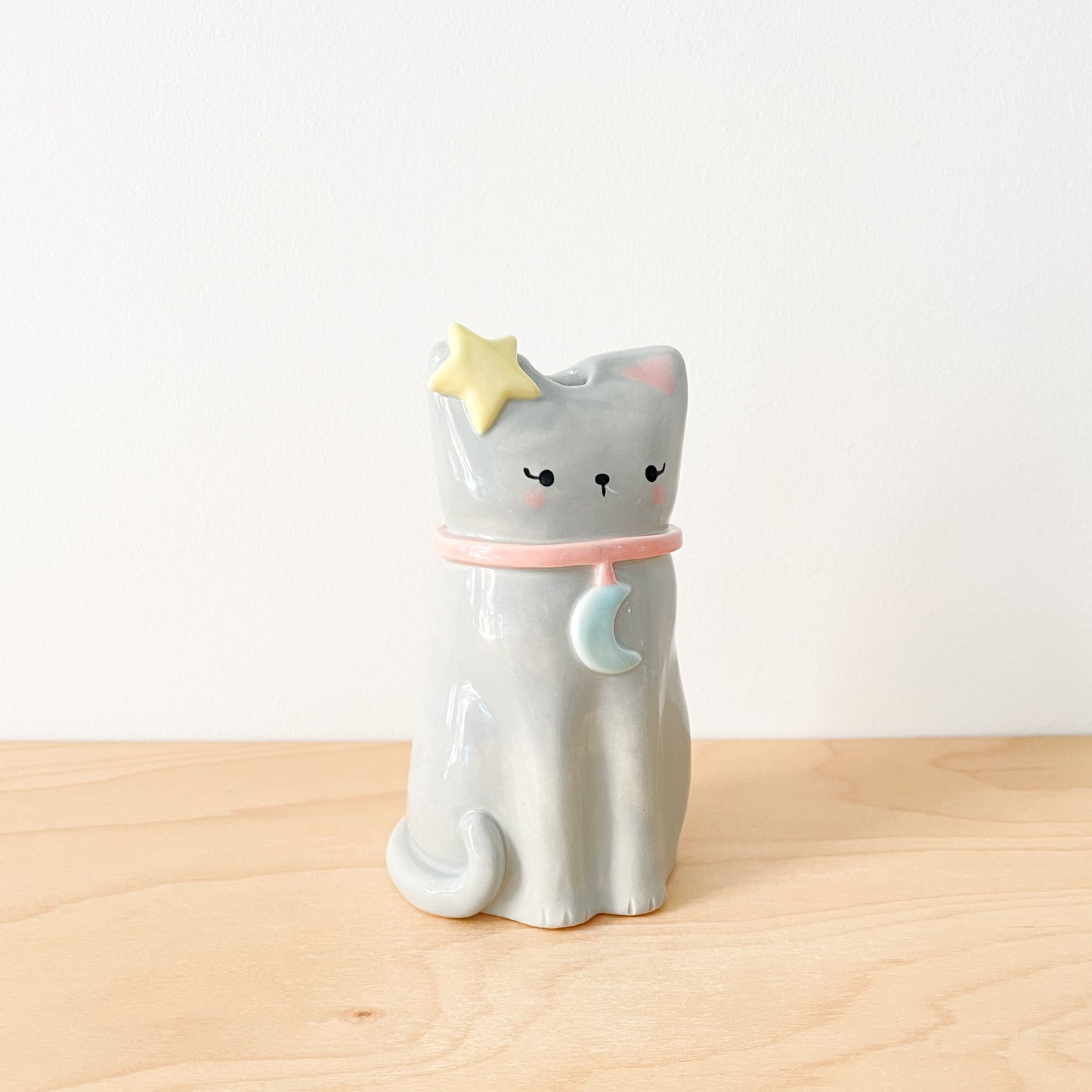 Grey Lunar Cat Vase