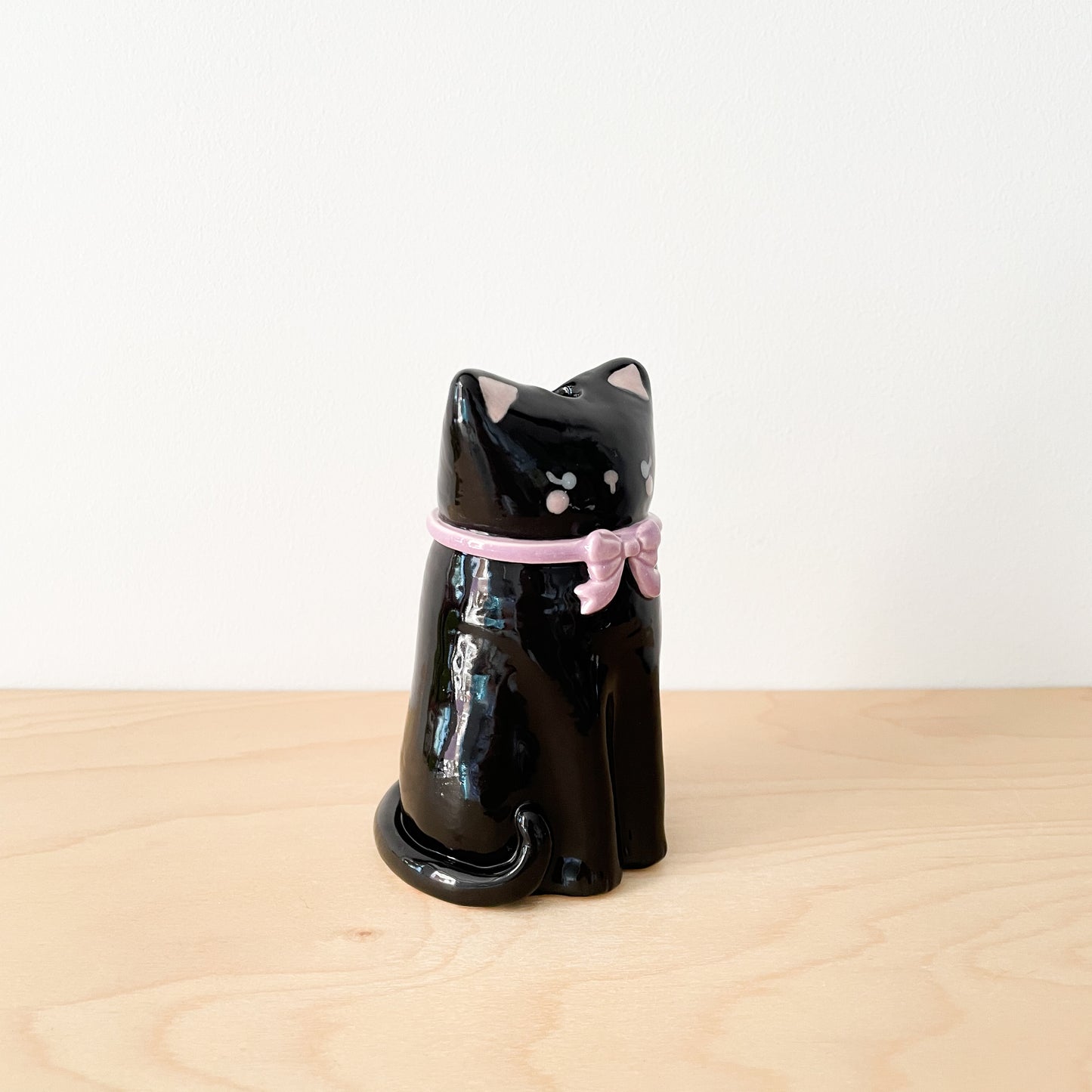 Black Cat Vase (Purple Bow)