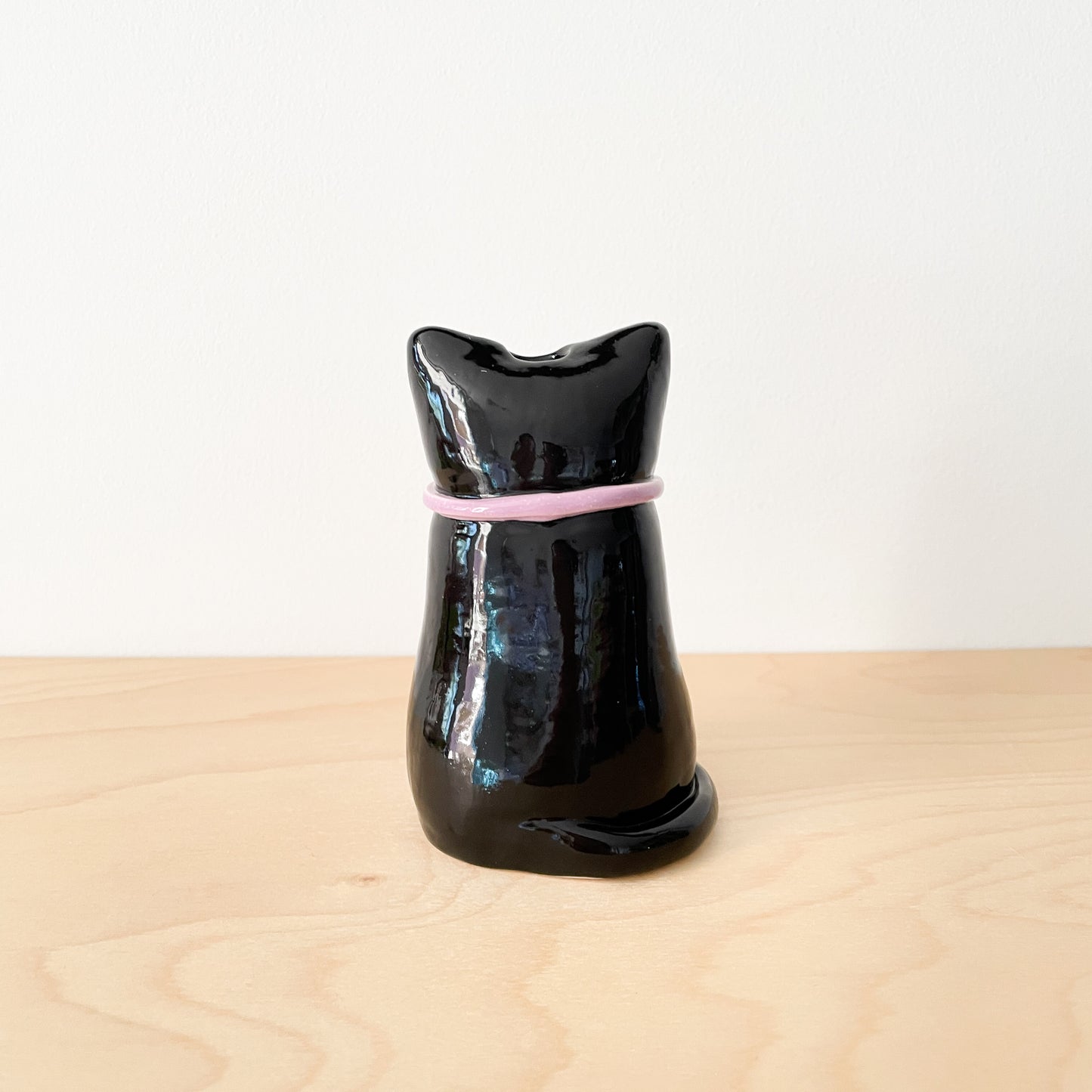 Black Cat Vase (Purple Bow)