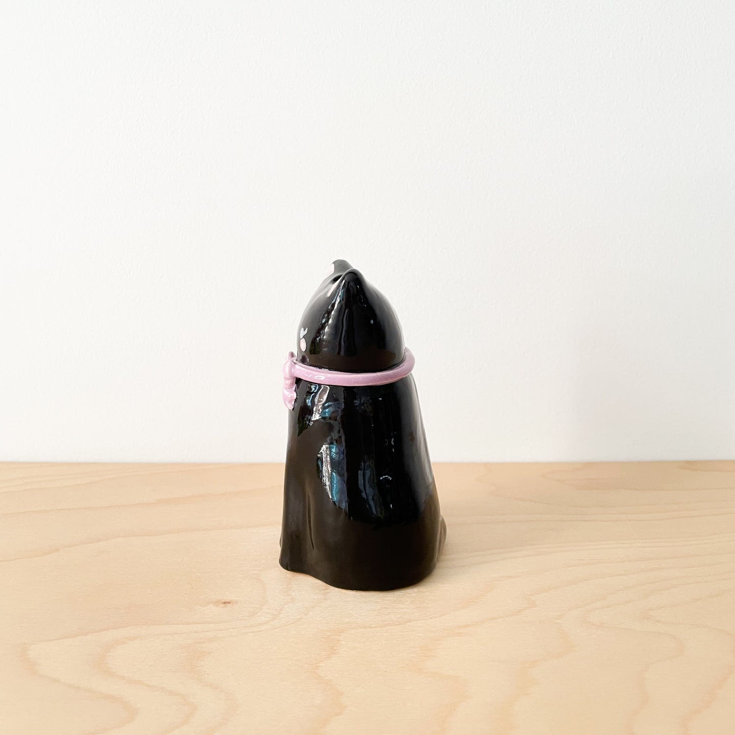 Black Cat Vase (Purple Bow)
