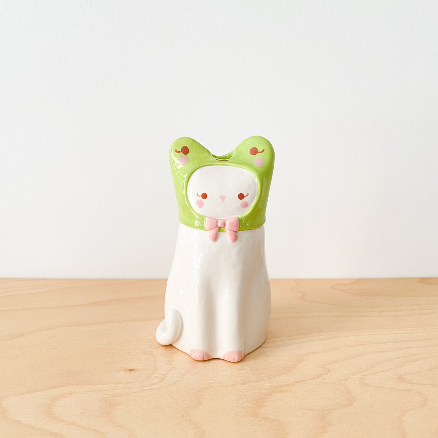 Froggy Cat Vase