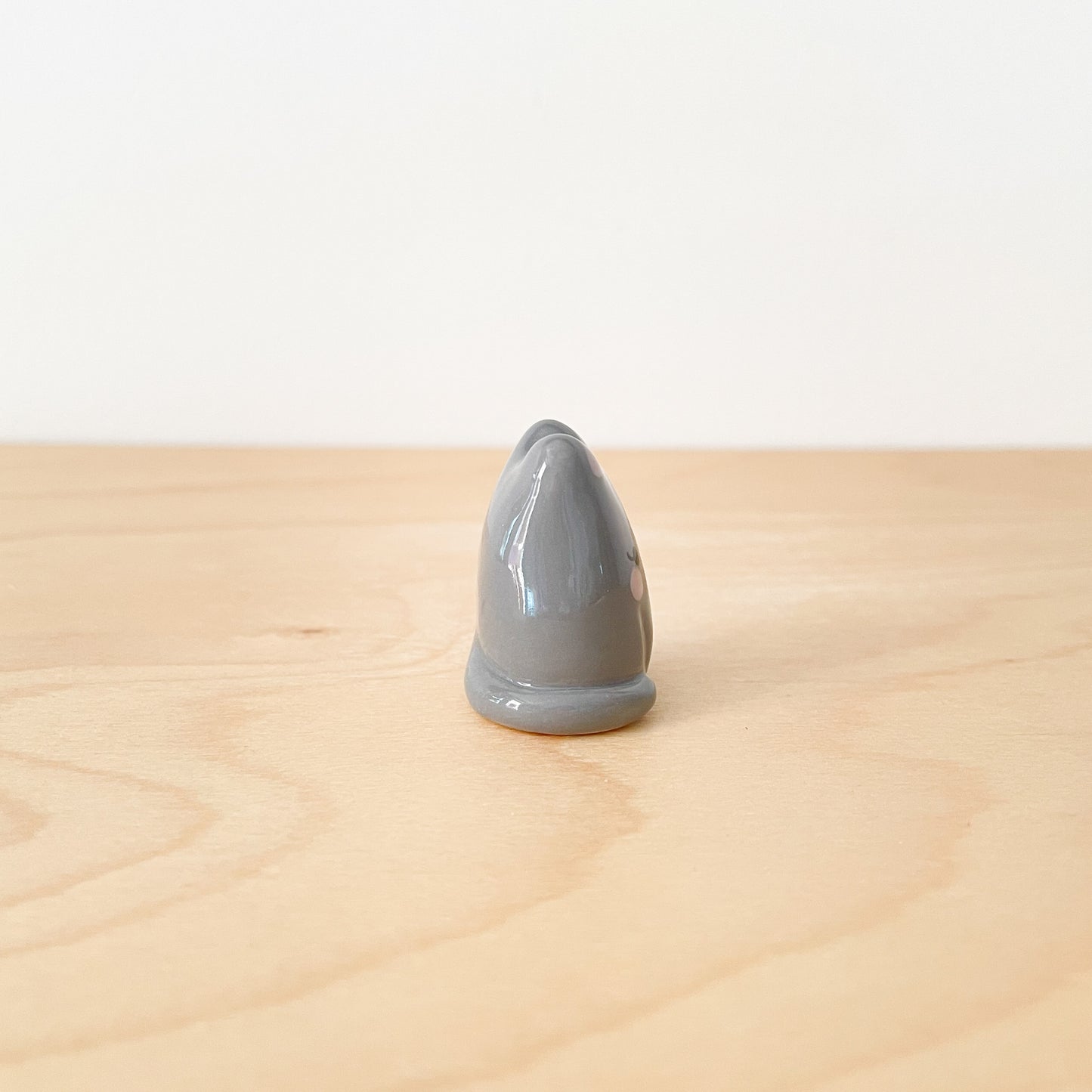 Dark Grey Cat Desk Pal