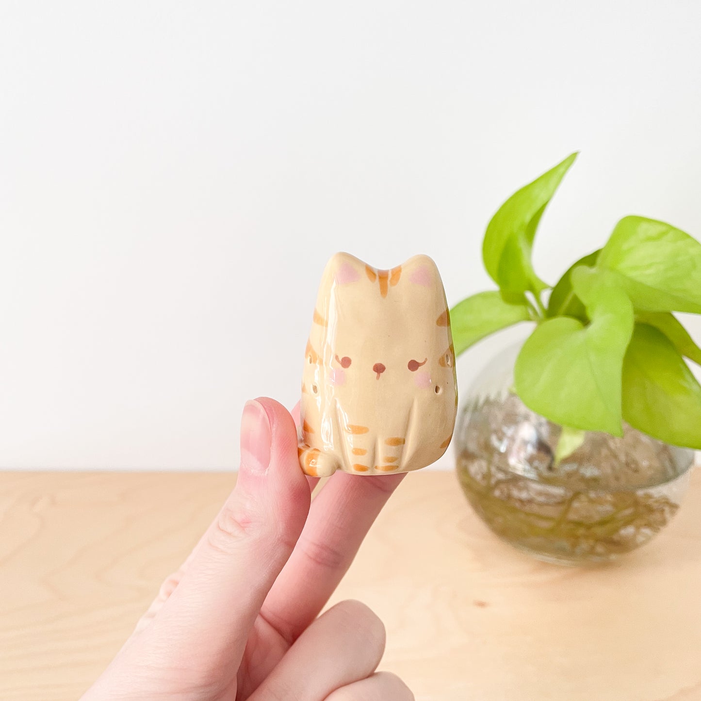 Caramel Tabby Whisker Cat Mini Vase