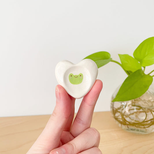 Frog Love Heart Worry Stone