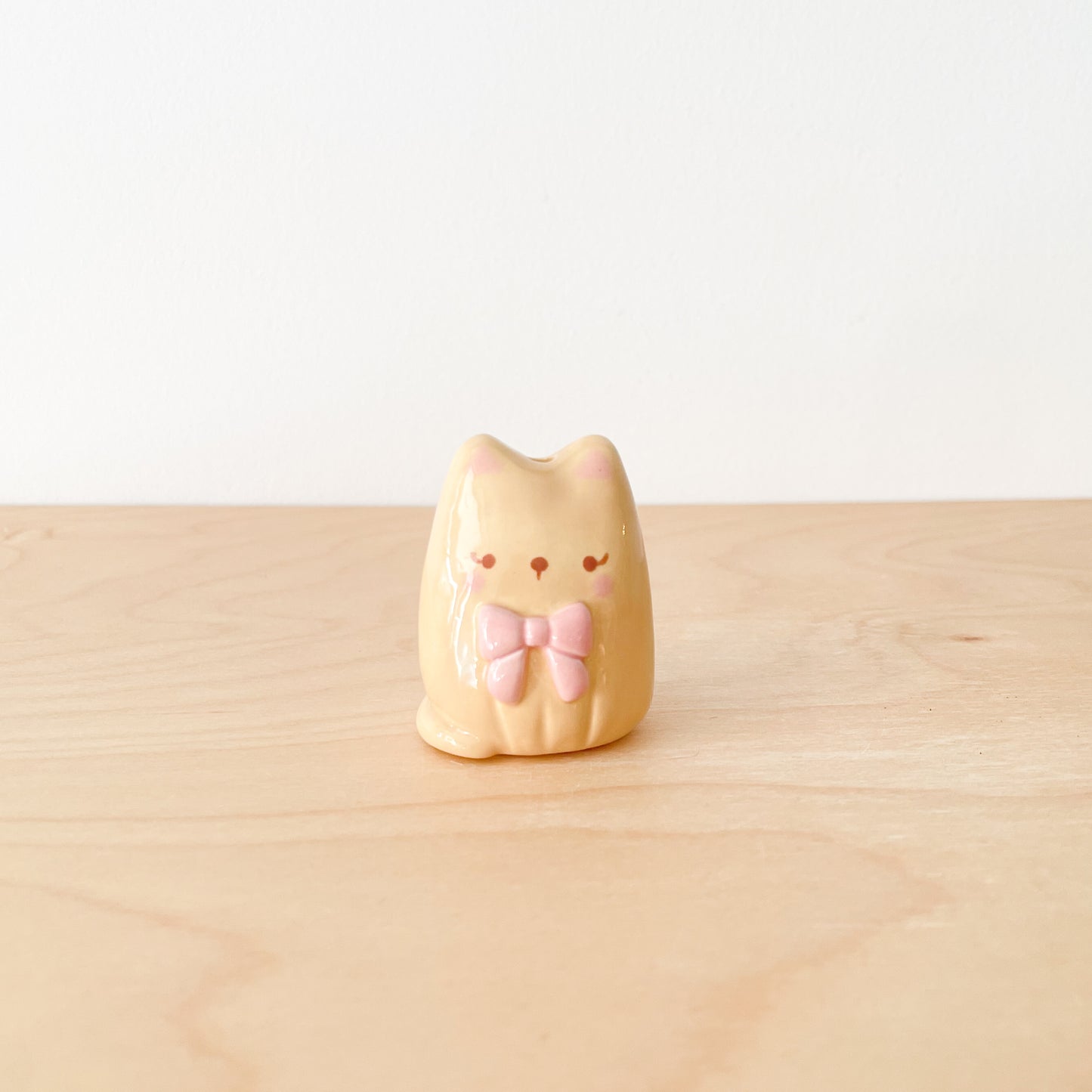 Caramel Bow Cat Mini Vase