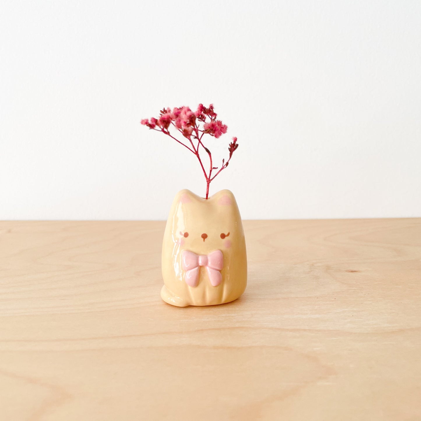 Caramel Bow Cat Mini Vase