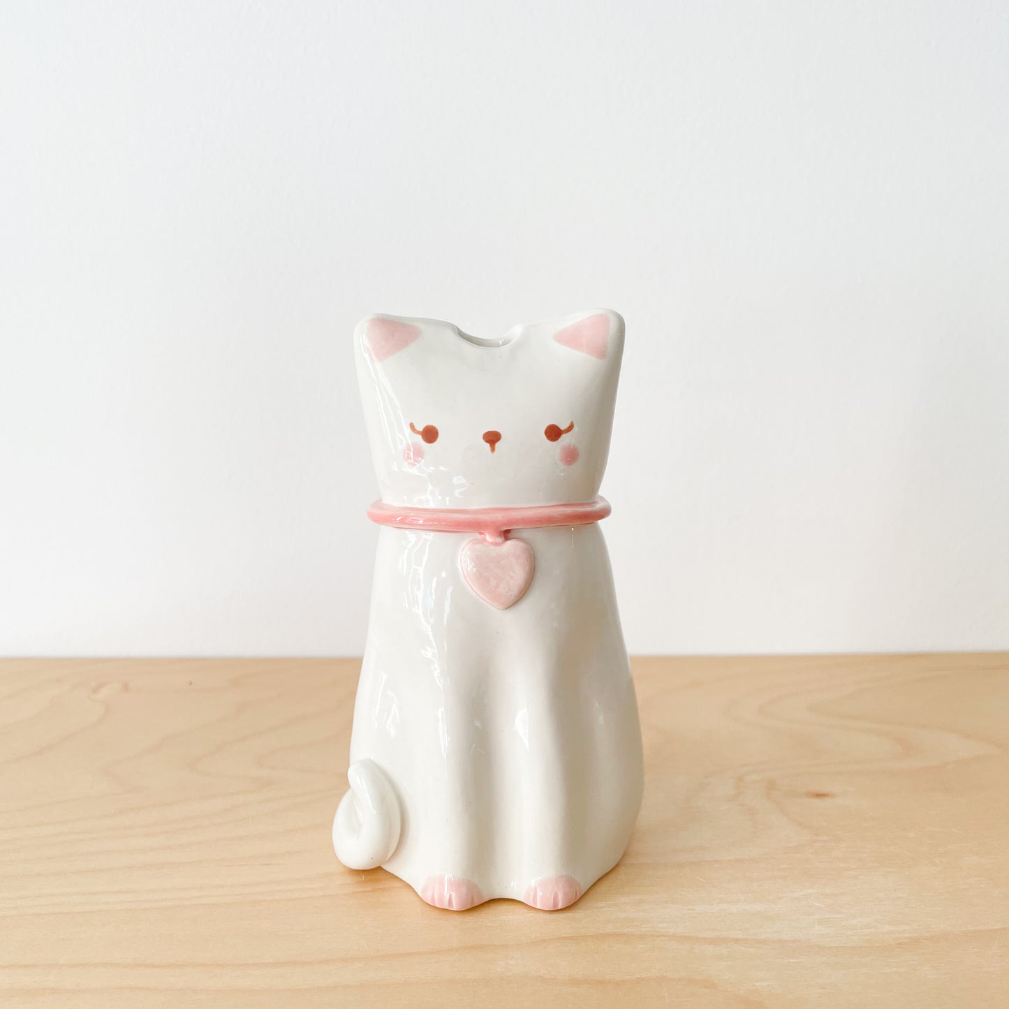 Loving Cat Vase