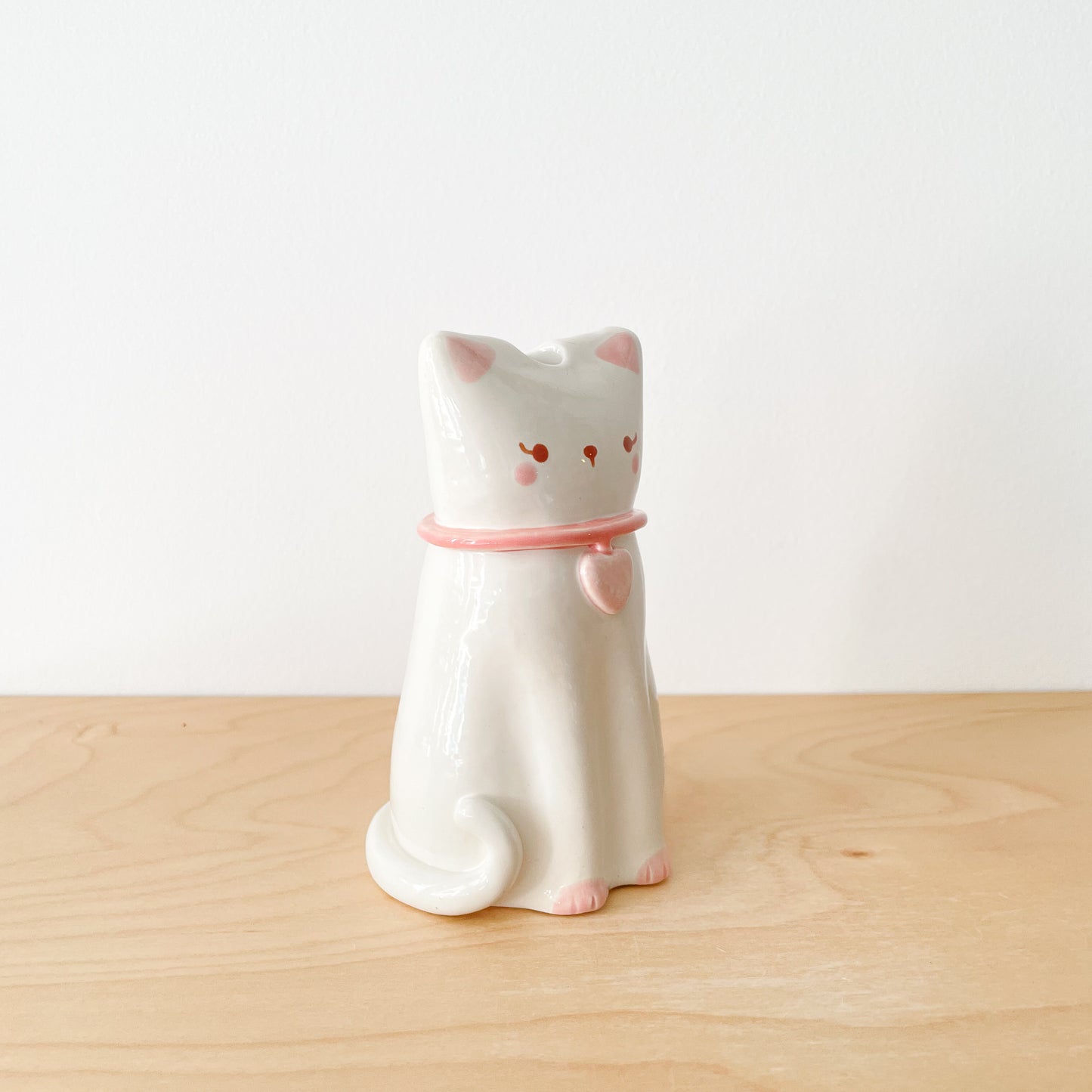 Loving Cat Vase