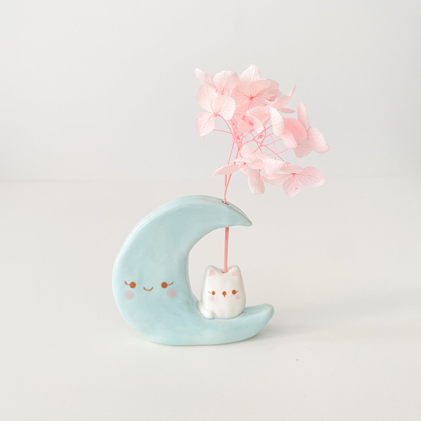 Luna Cat Mini Vase (blue)