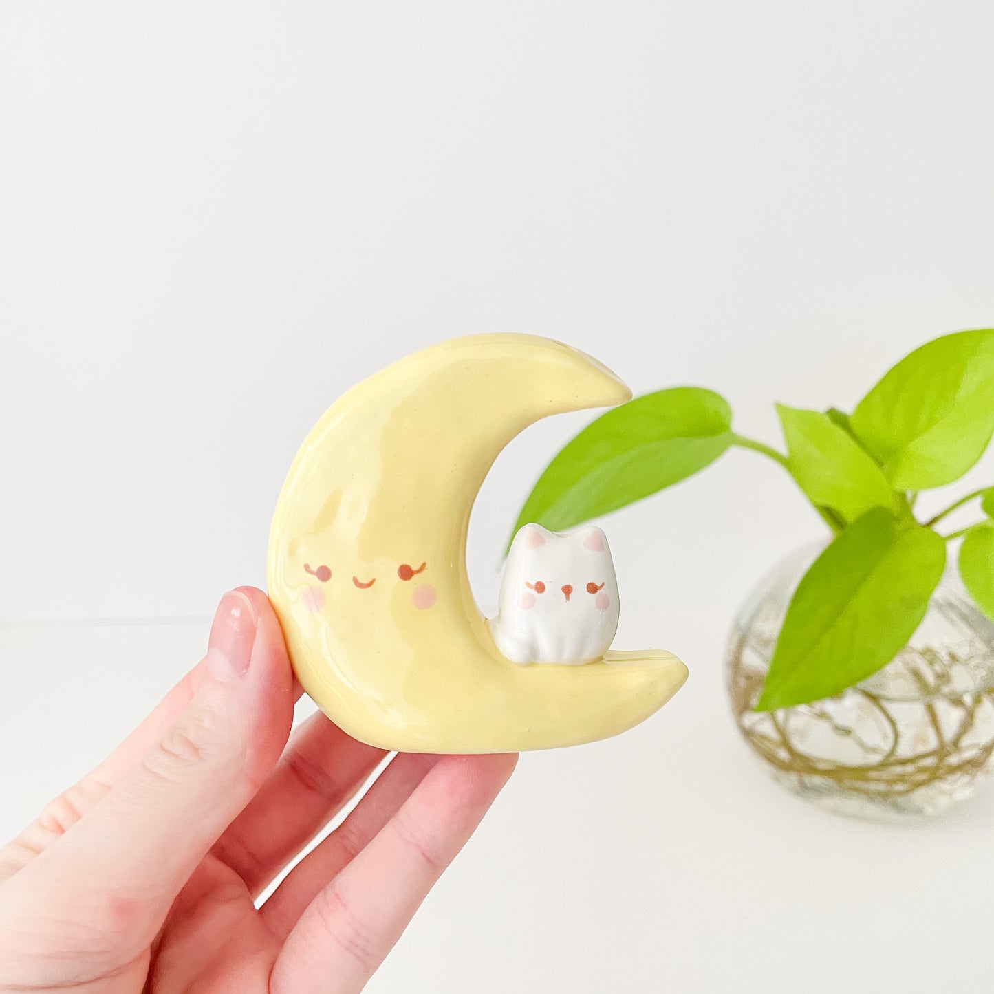 Luna Cat Mini Vase (yellow)