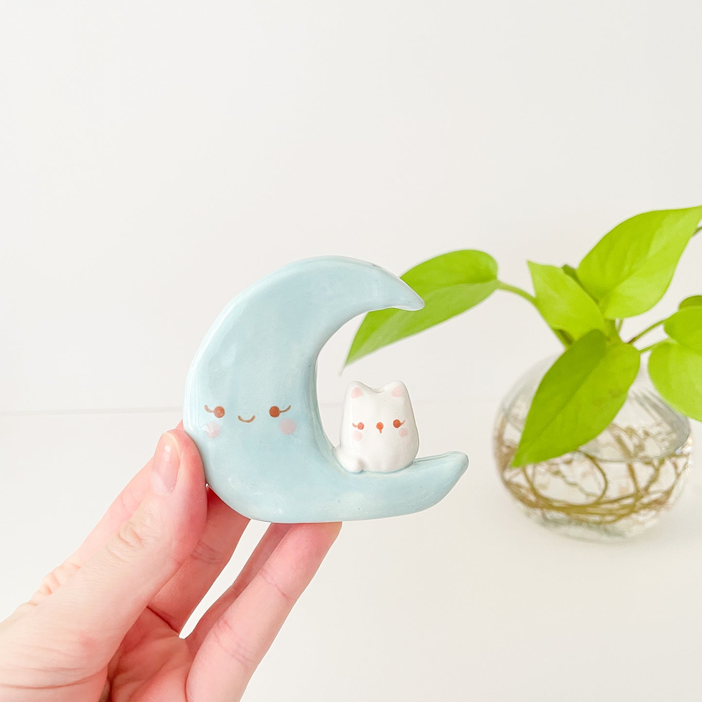 Luna Cat Mini Vase (blue)