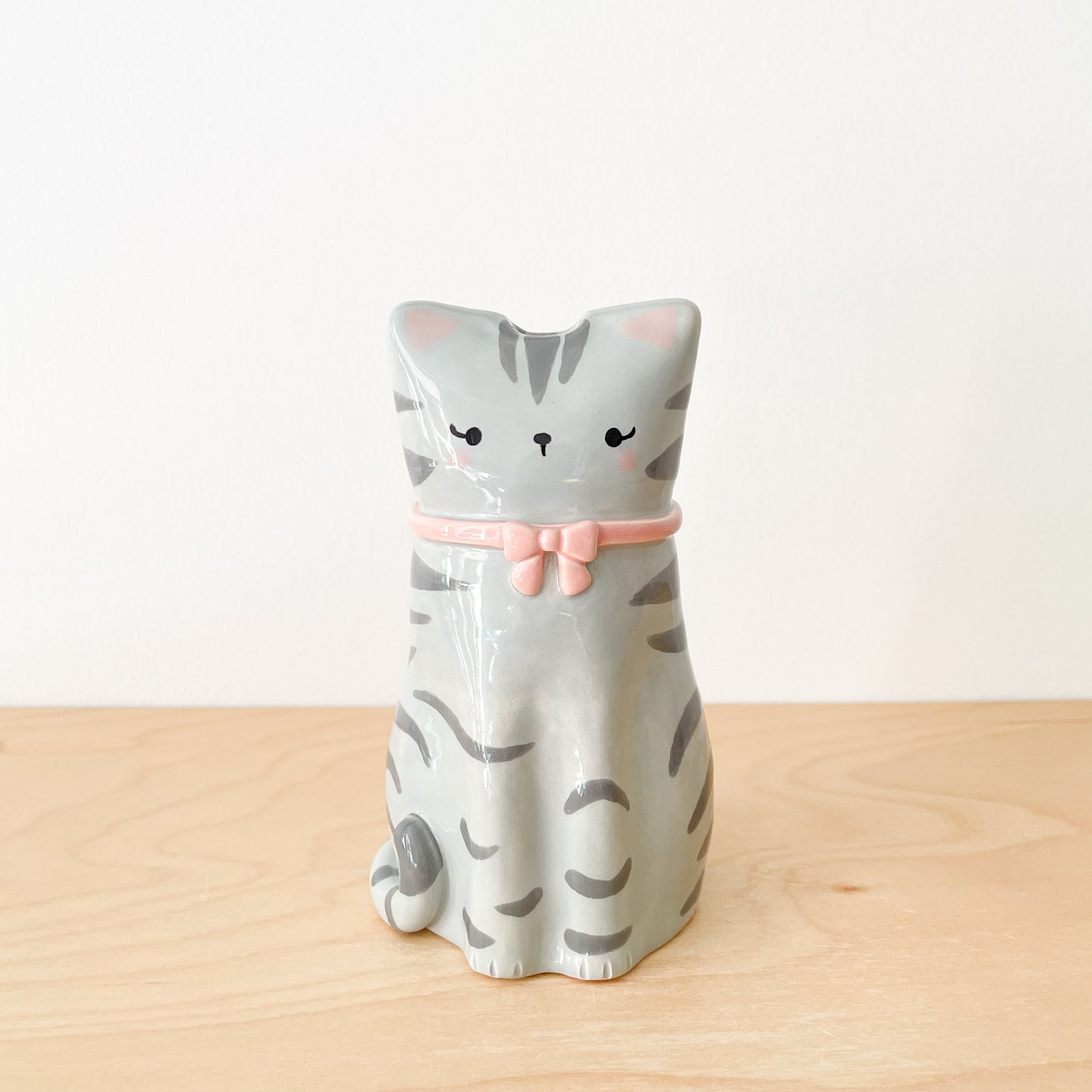 Grey Tabby Cat Vase