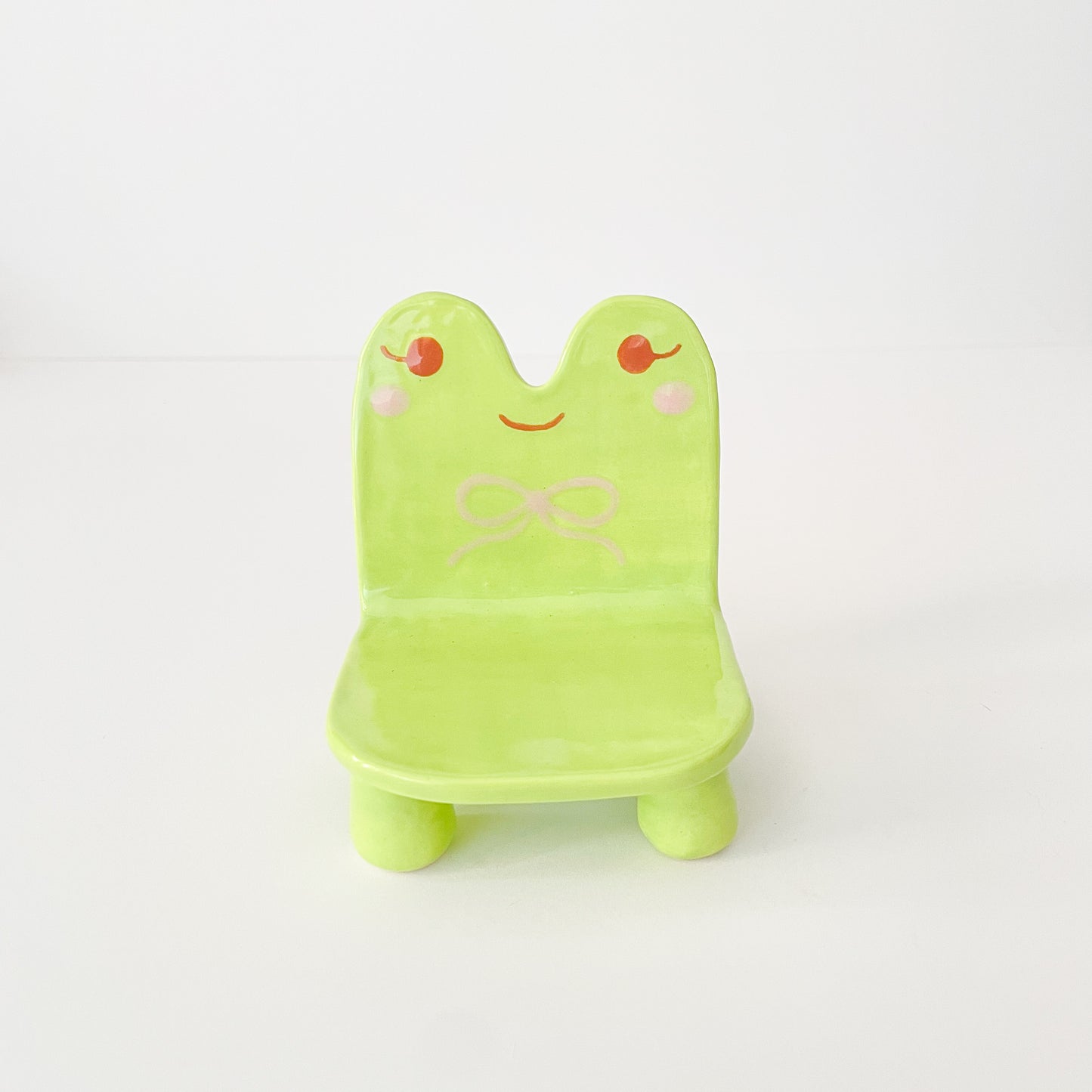 Froggy Trinket Chair (Pink Bow)