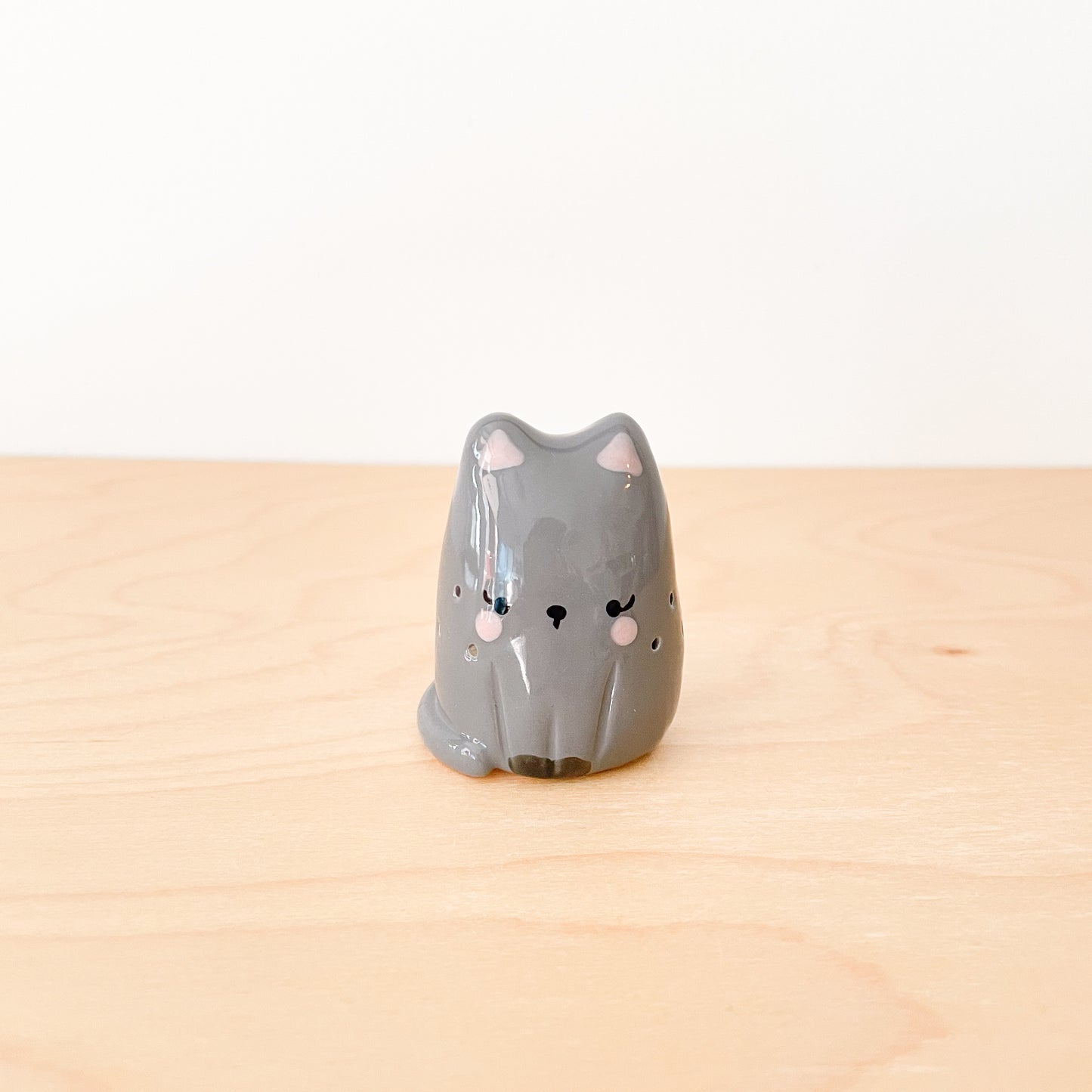 Dark Grey Whisker Cat Mini Vase
