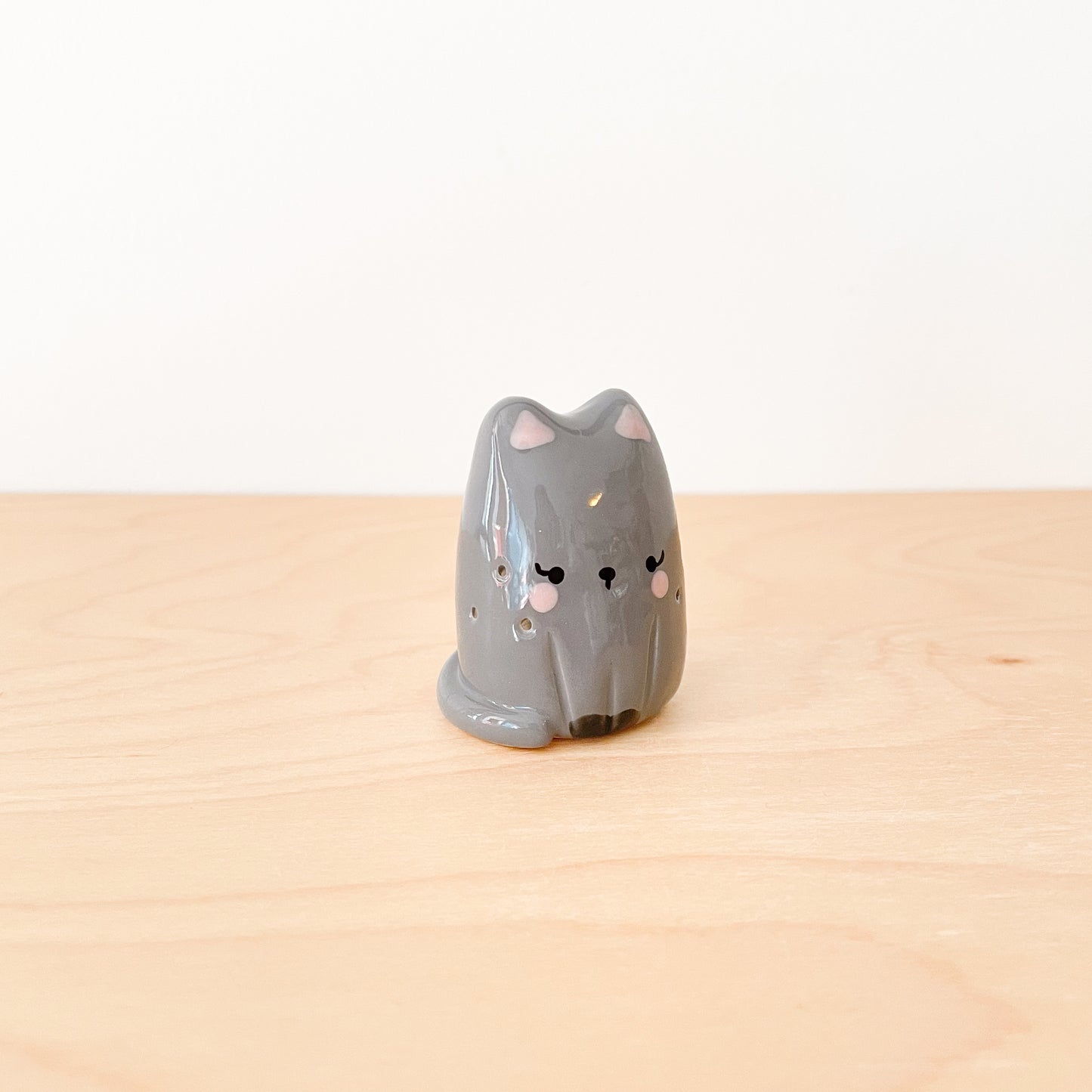 Dark Grey Whisker Cat Mini Vase