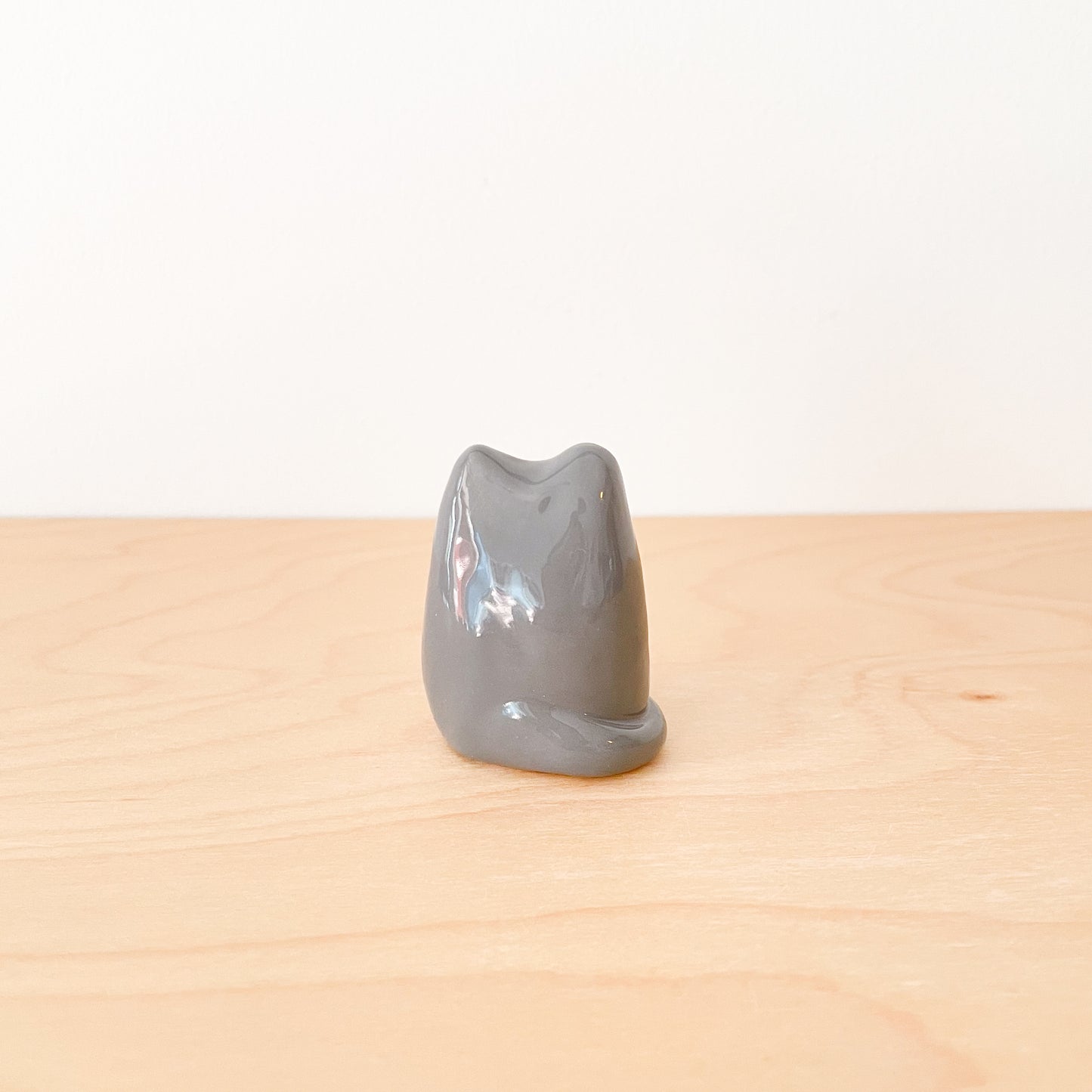 Dark Grey Whisker Cat Mini Vase