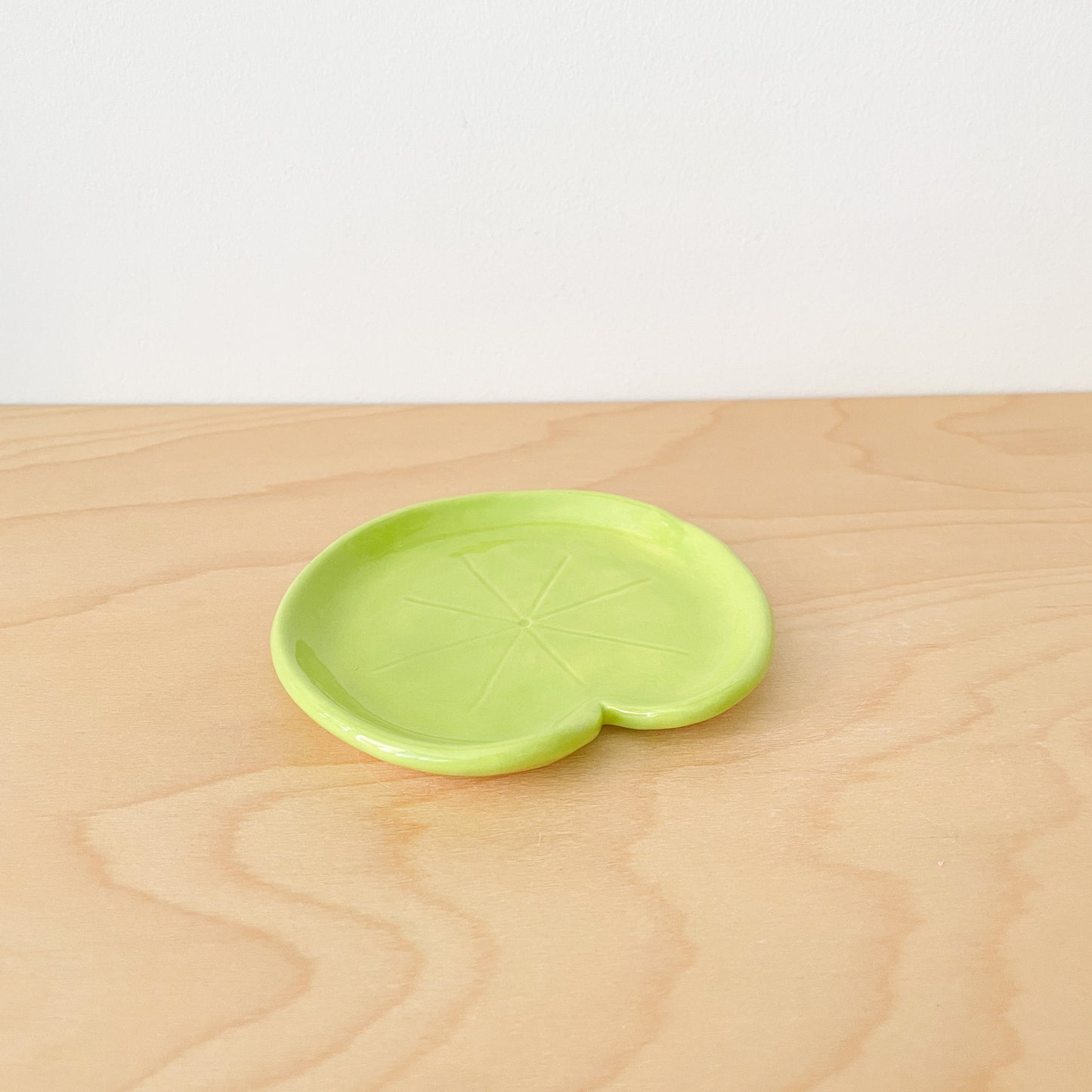 Small Green Lily Pad Dish