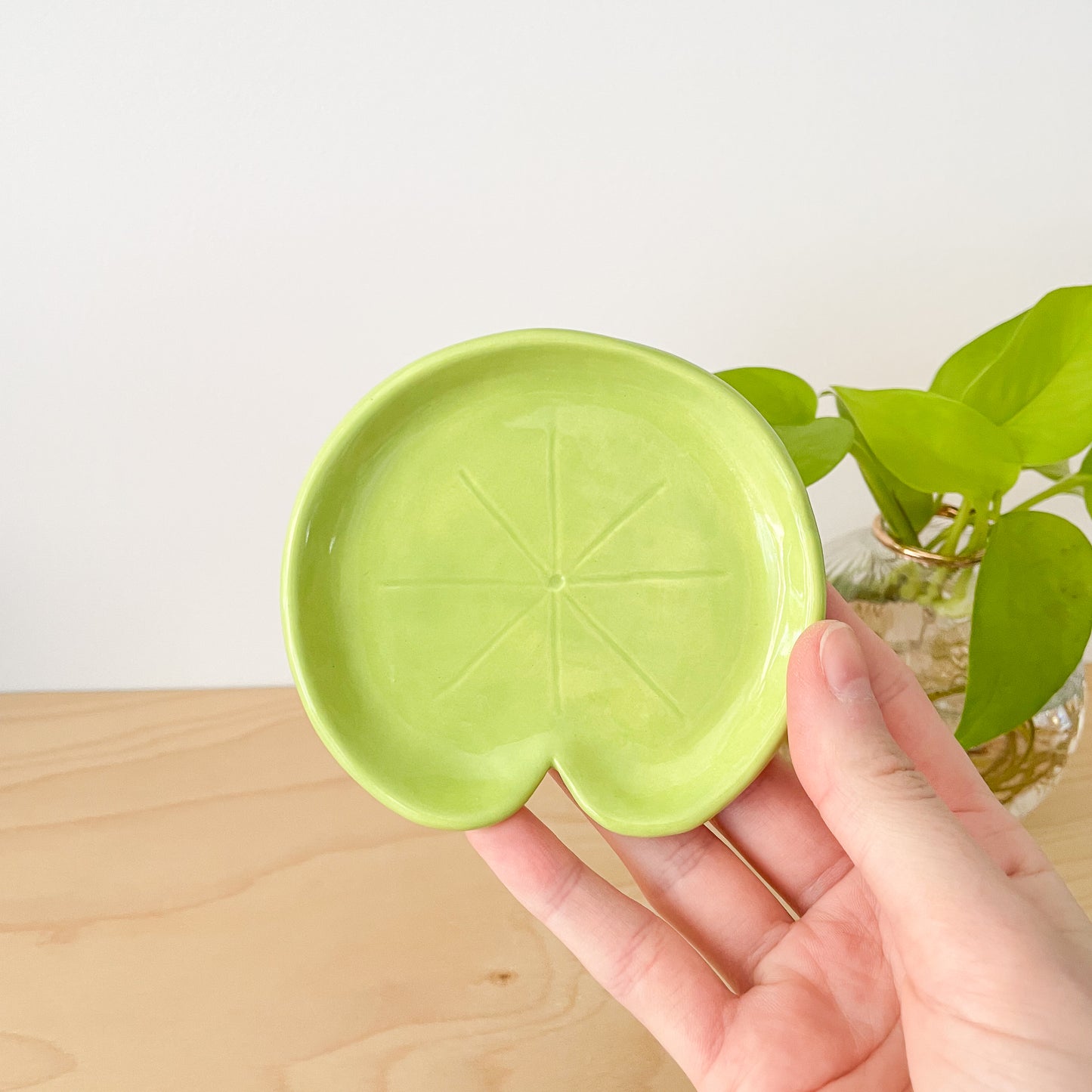 Small Green Lily Pad Dish