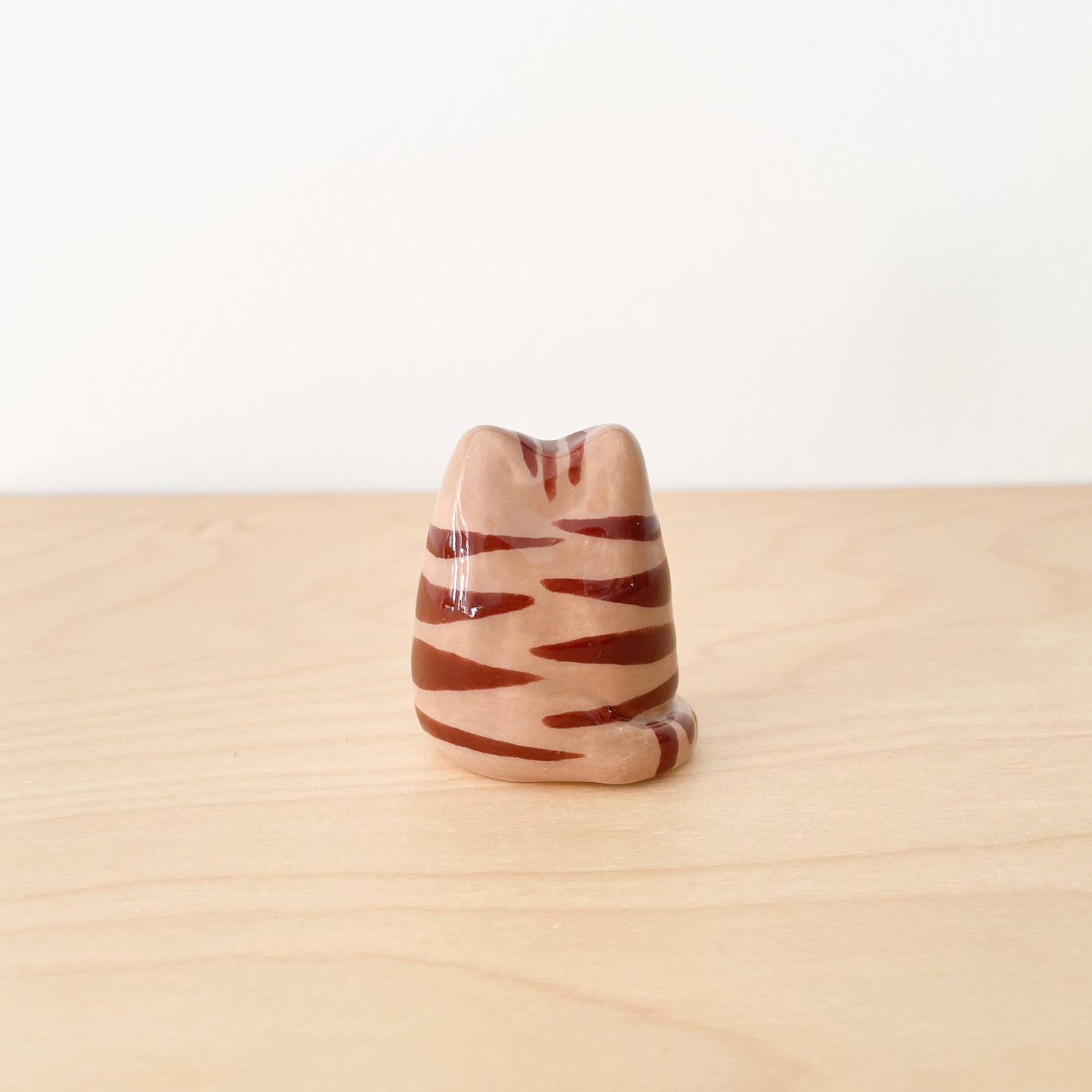 Brown Tabby Whisker Cat Mini Vase