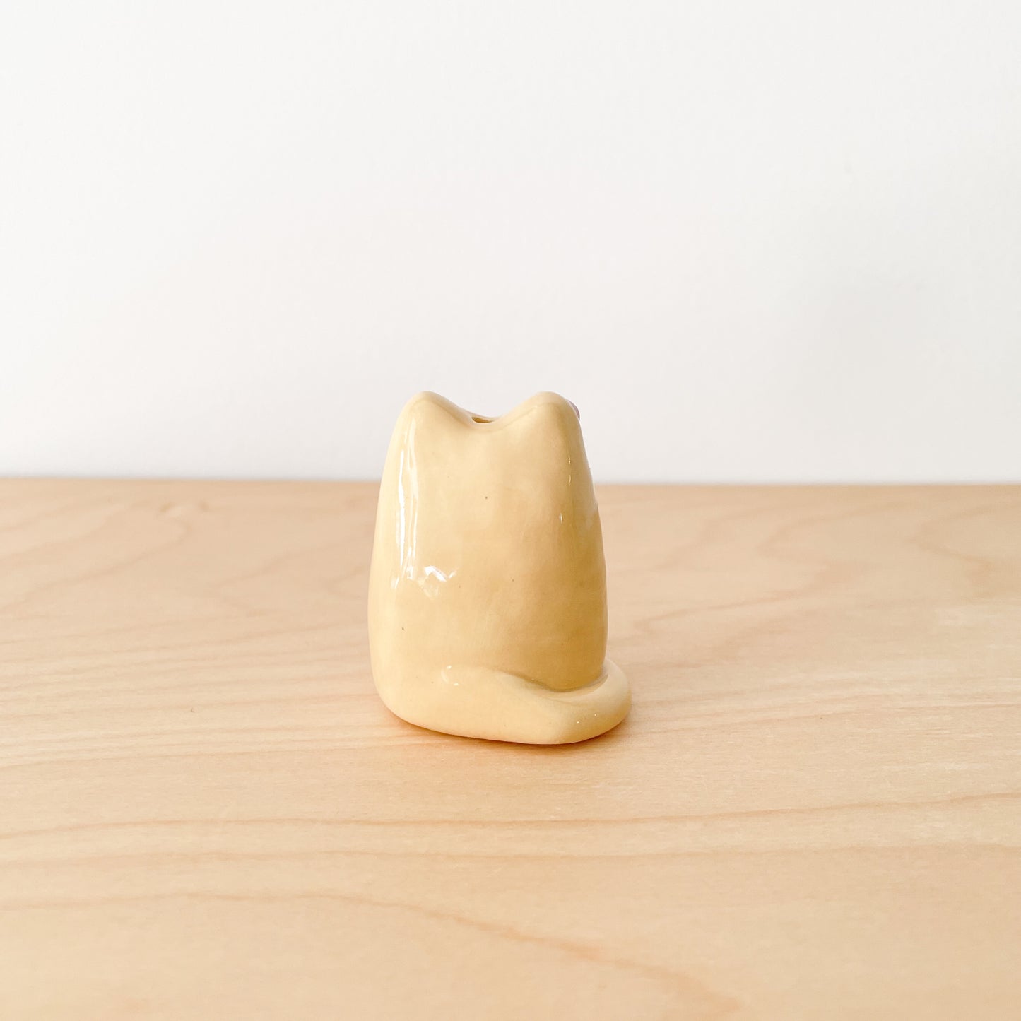 Caramel Blooming Cat Mini Vase
