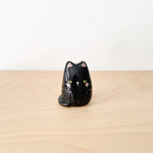 Black Whisker Cat Mini Vase (green eyes)