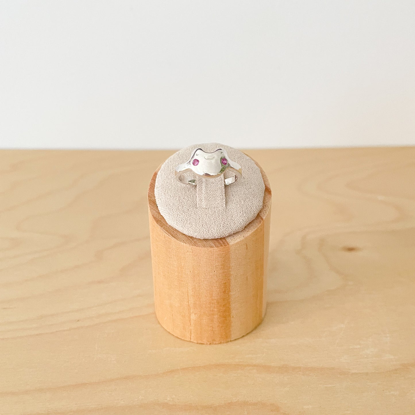 Froggy Ring - Size  5 1/4