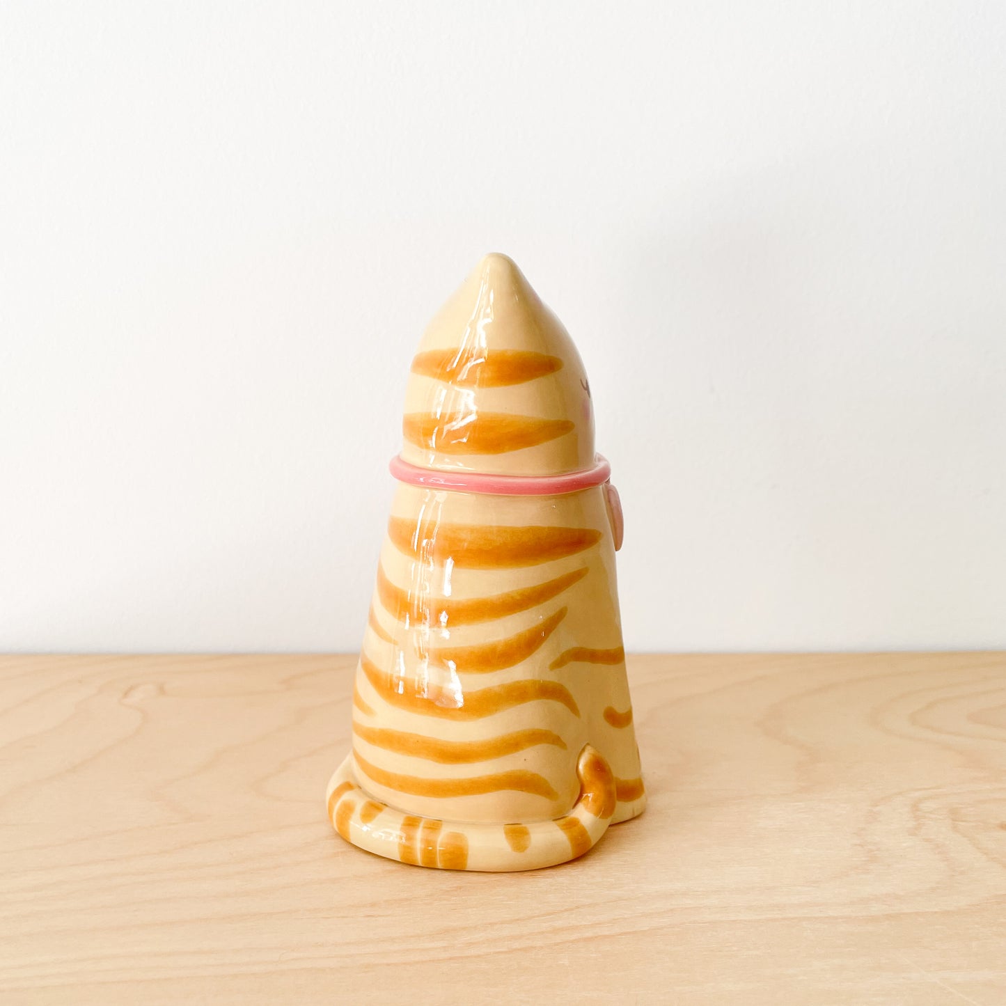 Caramel Tabby Cat Vase
