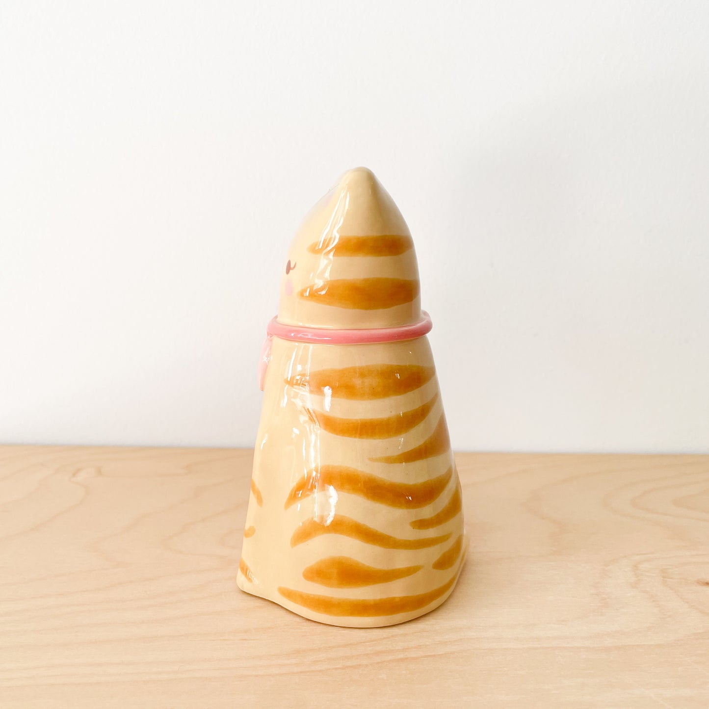 Caramel Tabby Cat Vase