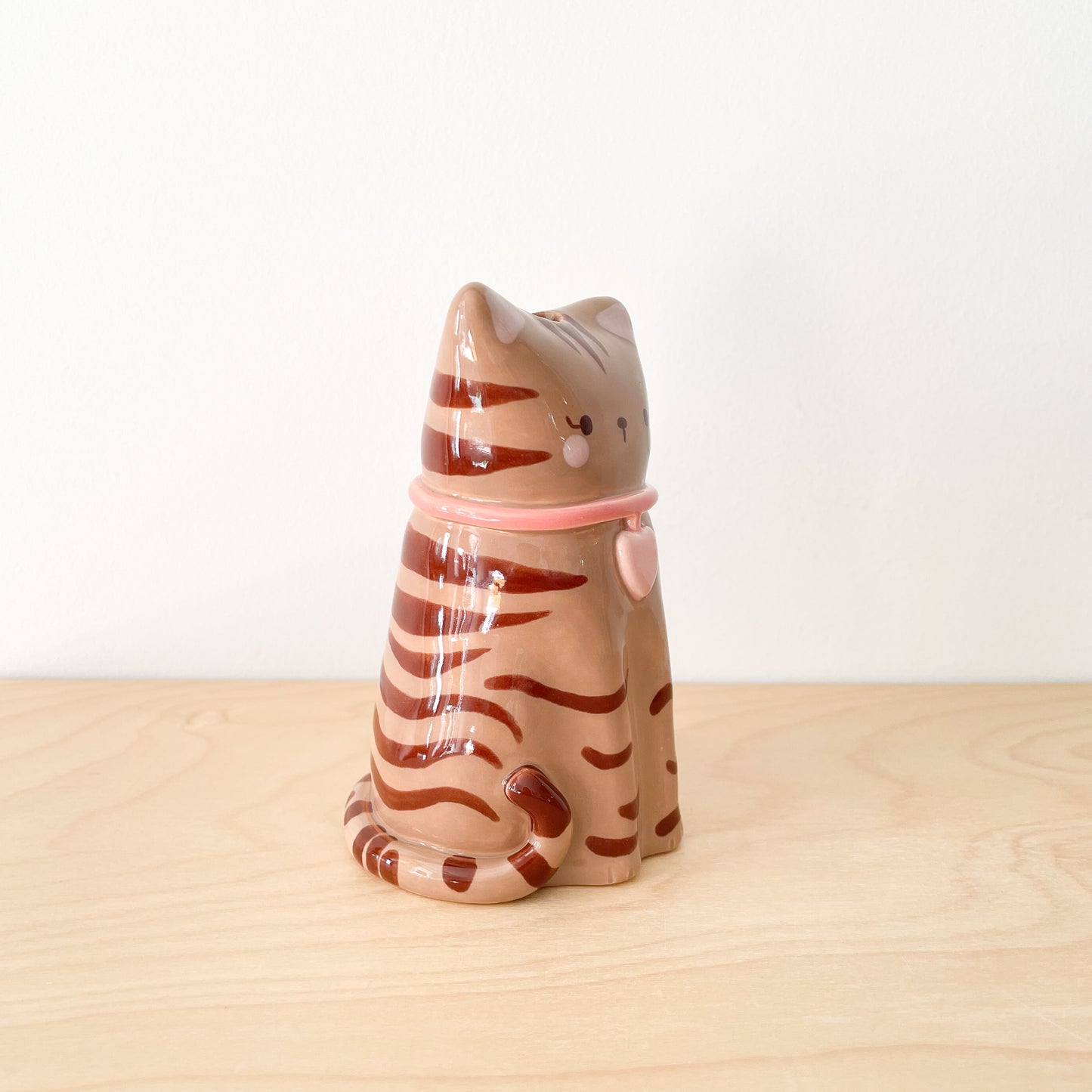 Brown Tabby Cat Vase