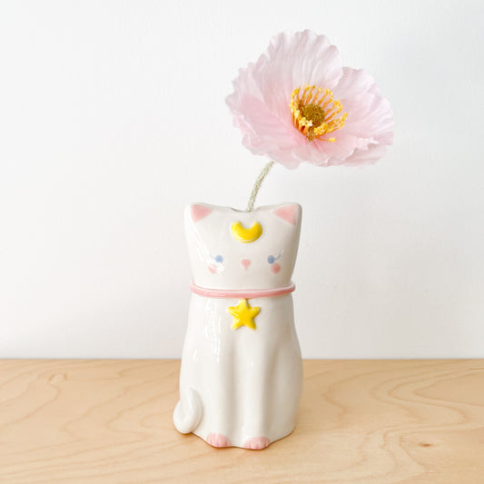 Artemis White Cat Vase