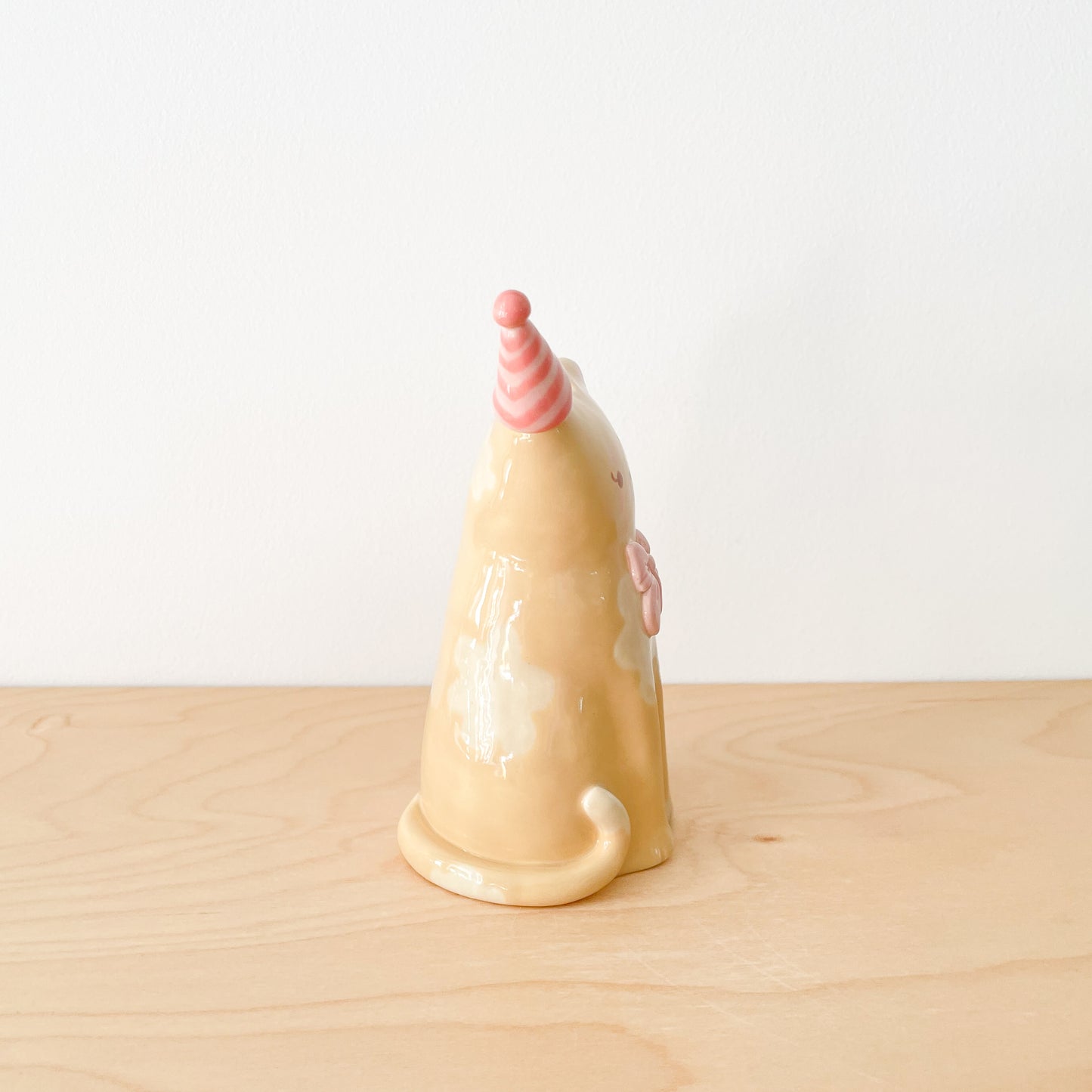 Caramel Circus Cat Vase