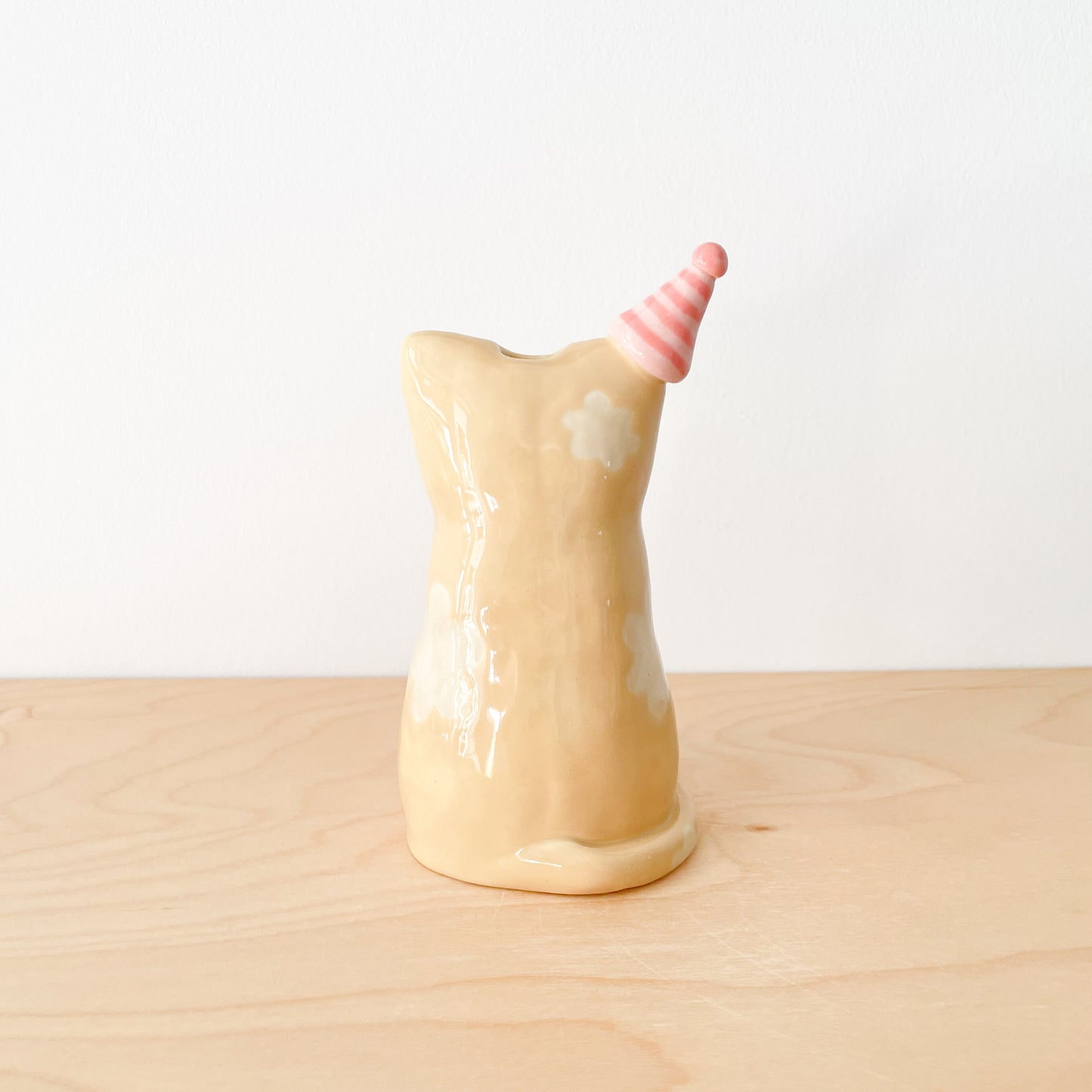 Caramel Circus Cat Vase