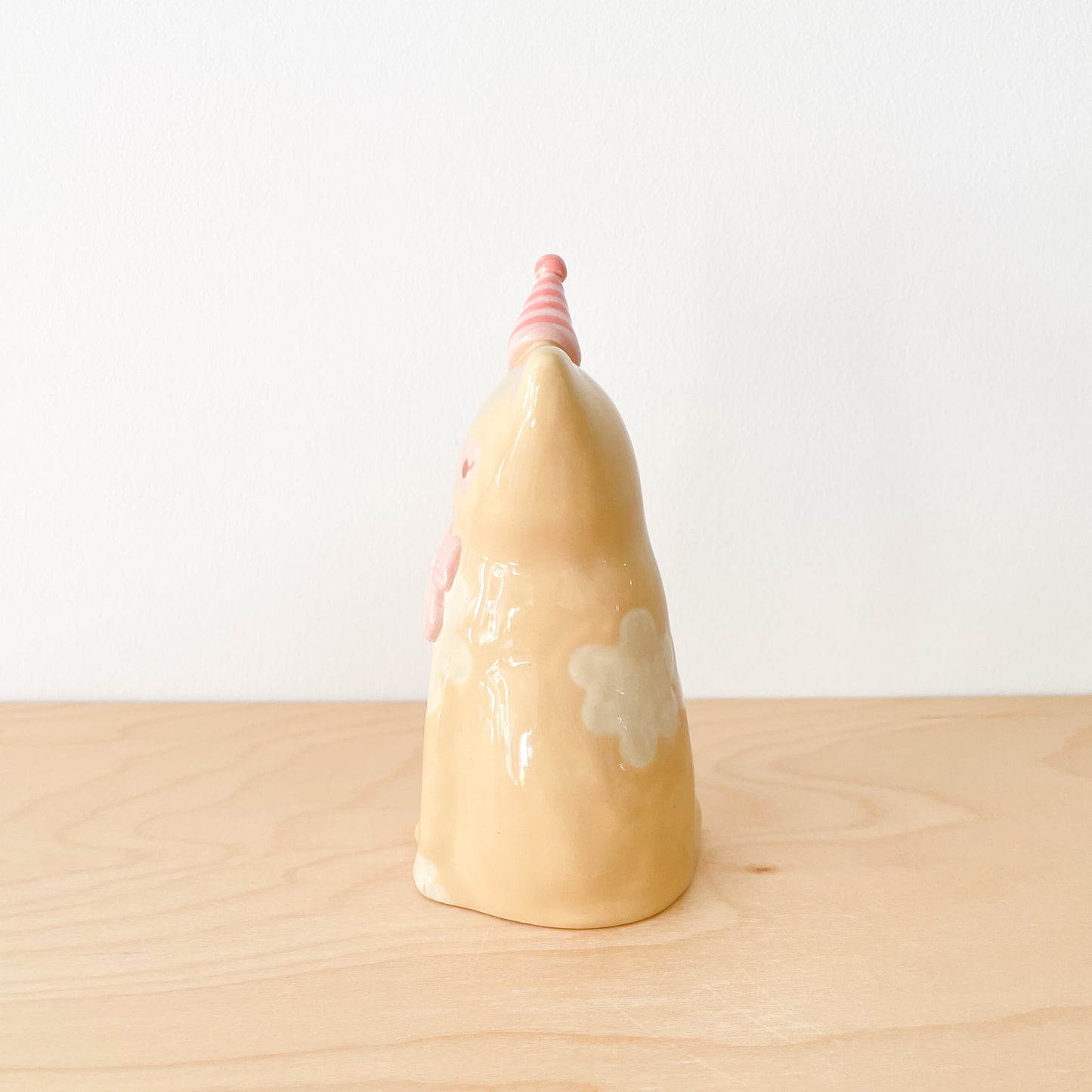 Caramel Circus Cat Vase