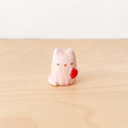 Red Heart Cat Desk Pal