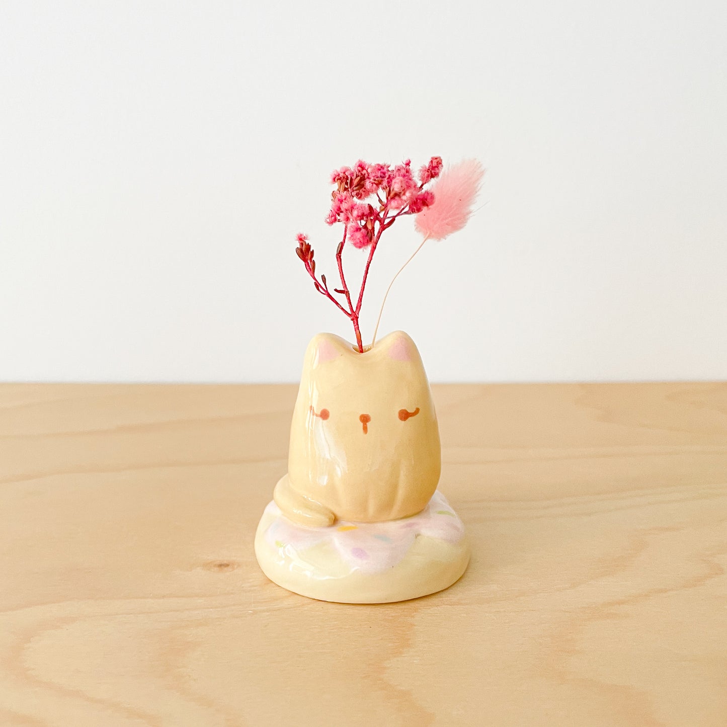 Brown Donut Cat Mini Vase