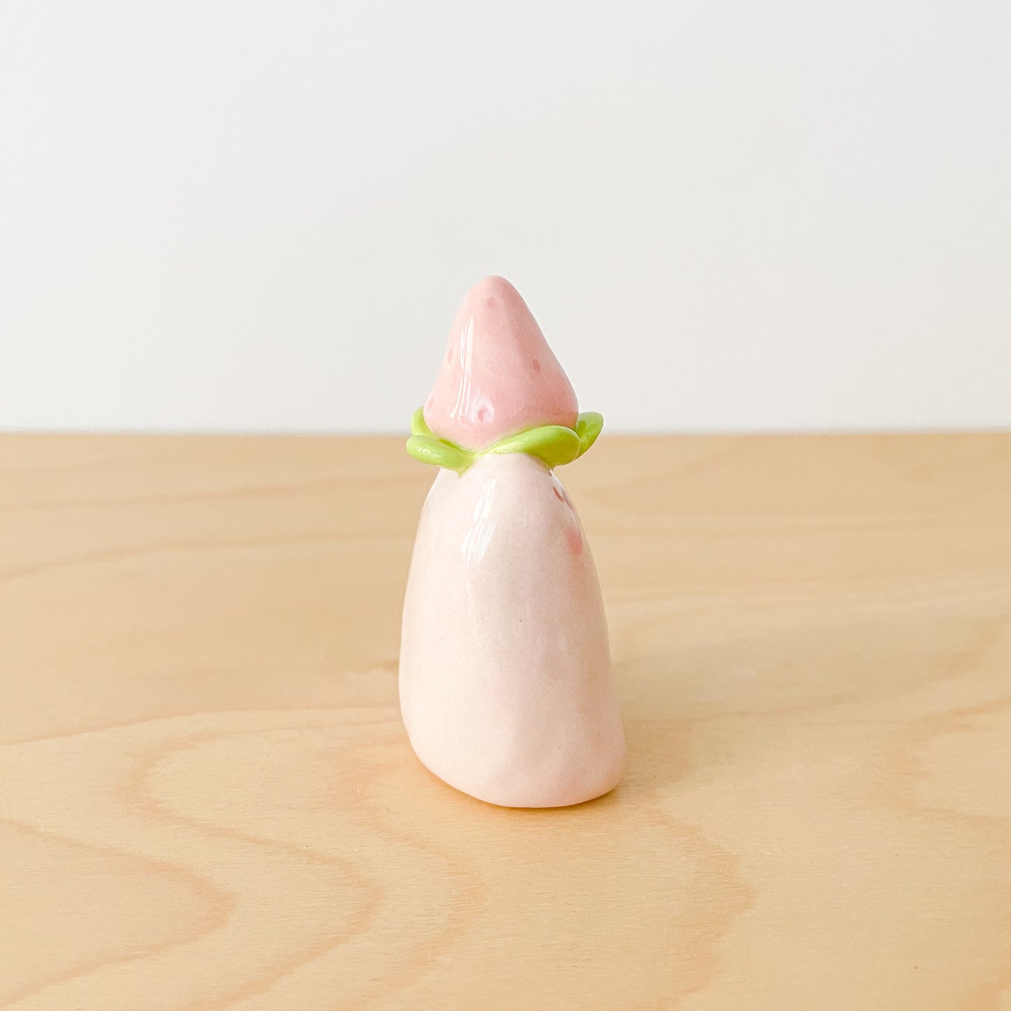 Pink Strawberry Frog Ring Holder