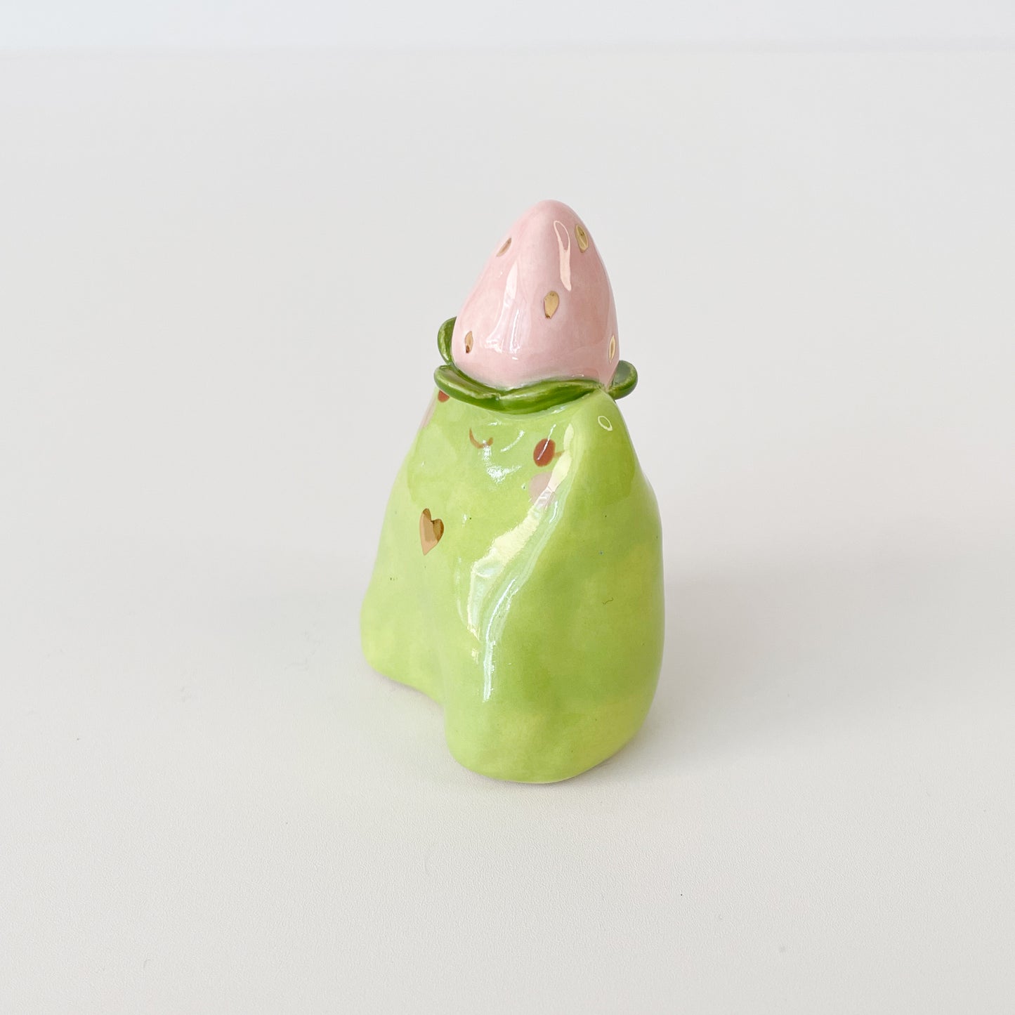 Sparkly Strawberry Frog Ring Holder