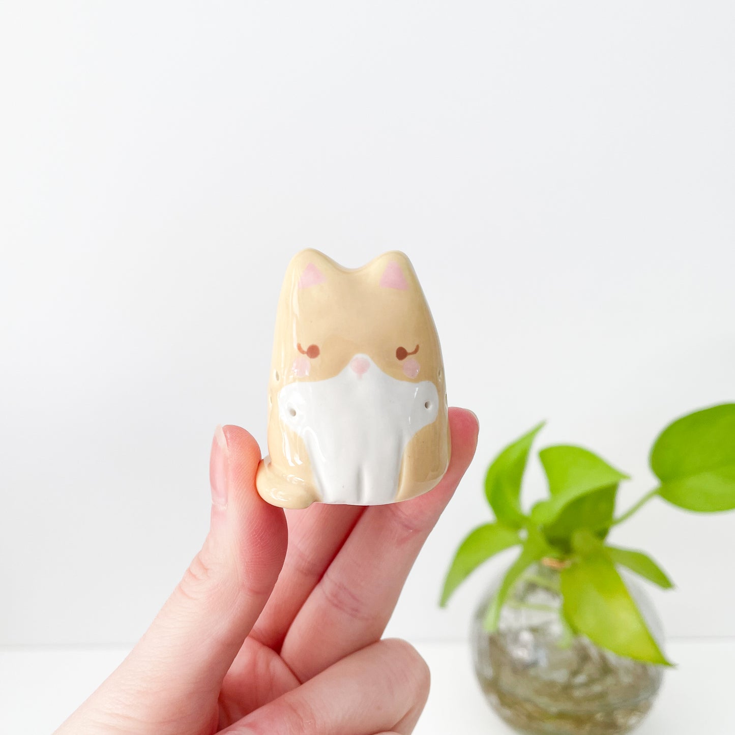 Caramel Tuxedo Whisker Cat Mini Vase