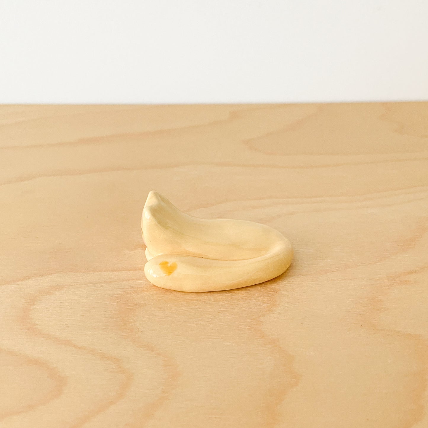 Brown Sleepy Cat Desk Pal