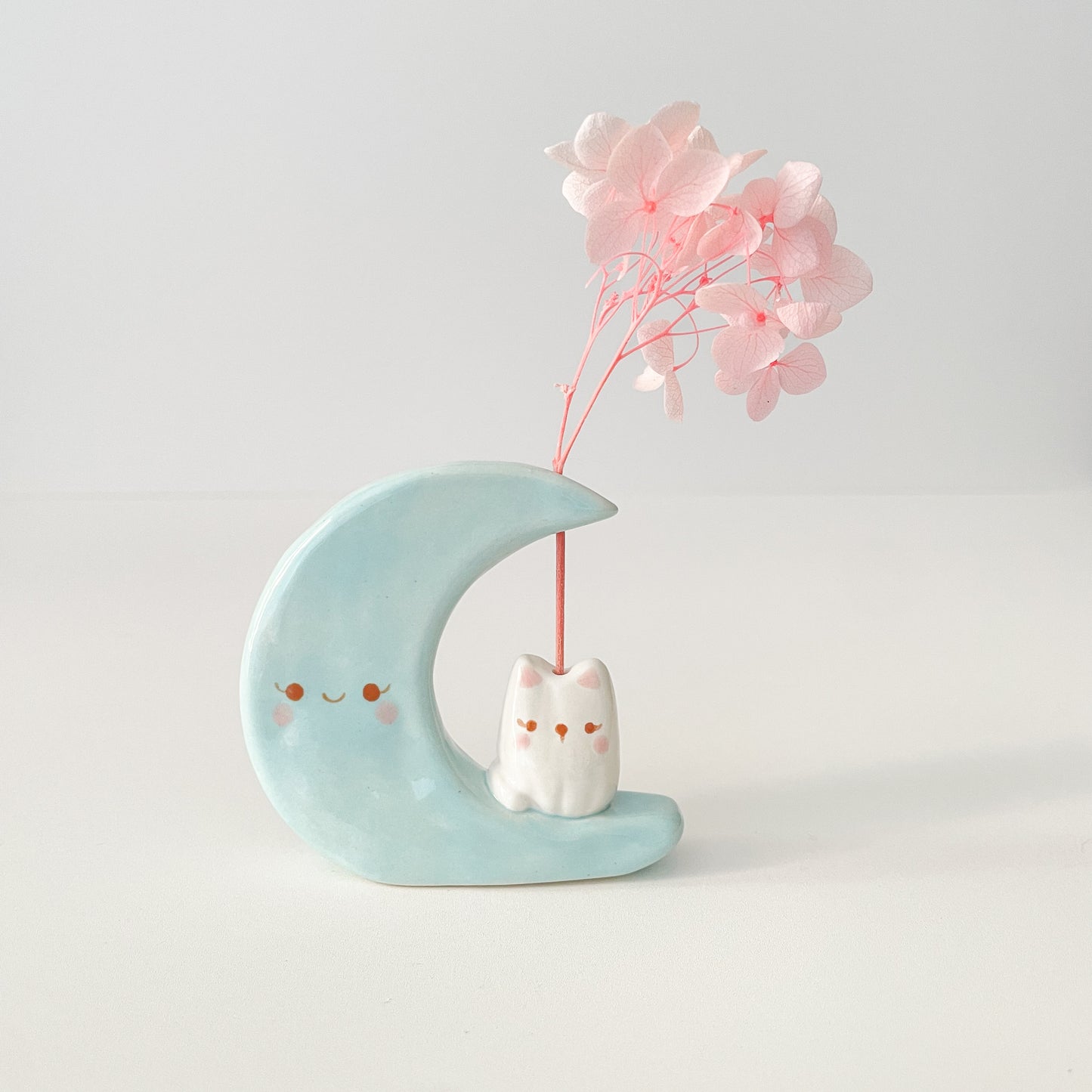 Luna Cat Mini Vase (blue)