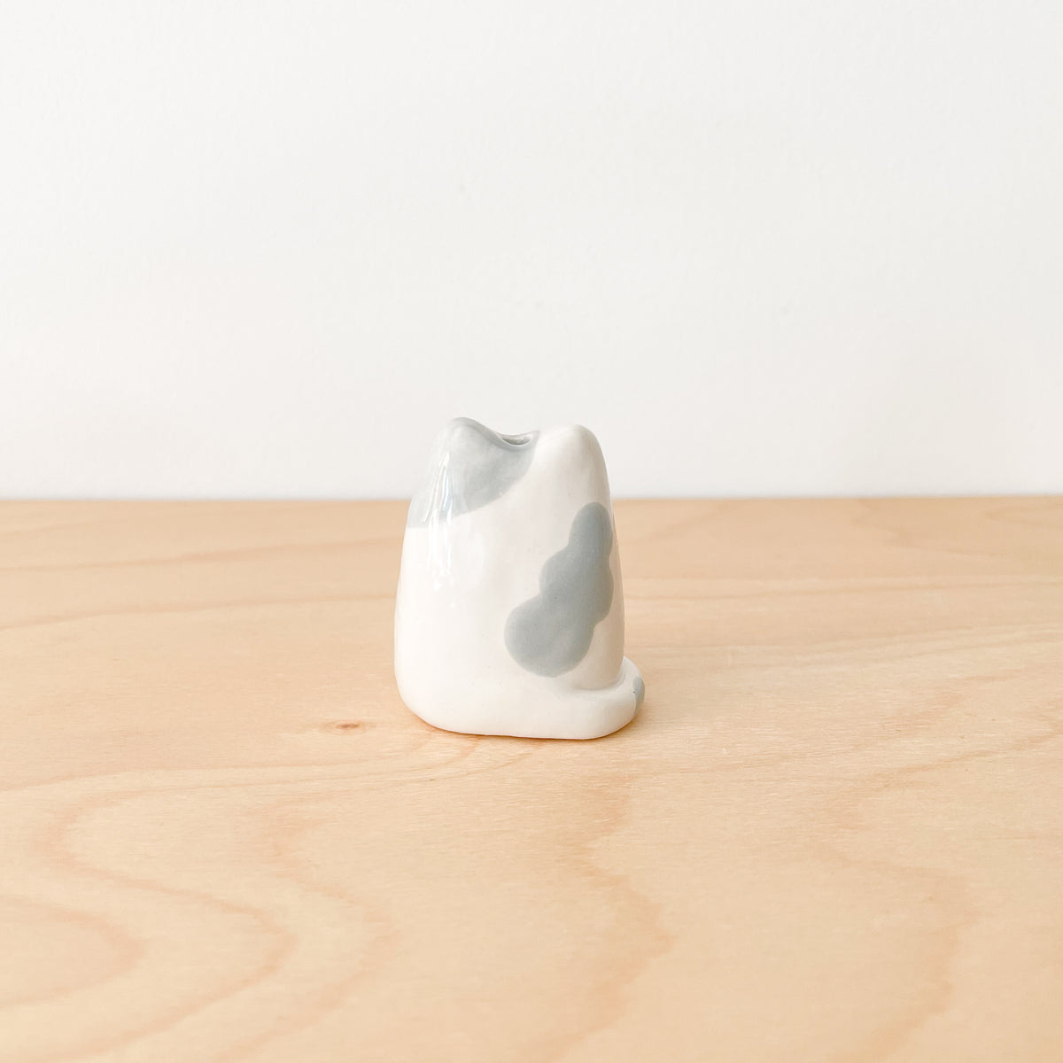 Grey Spotty Cat Mini Vase