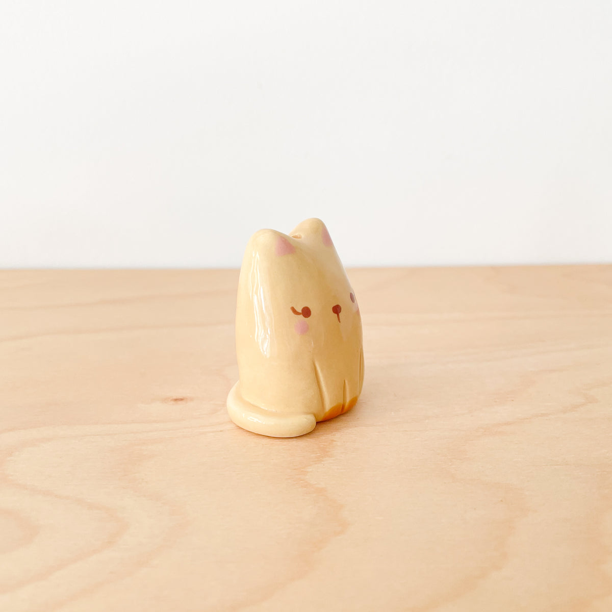 Caramel Cat Mini Vase