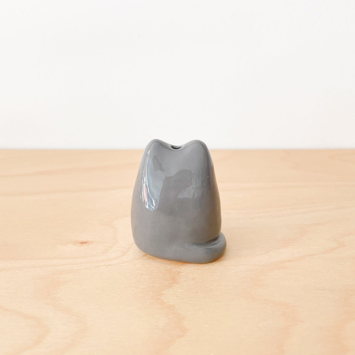 Dark Grey Bow Cat Mini Vase
