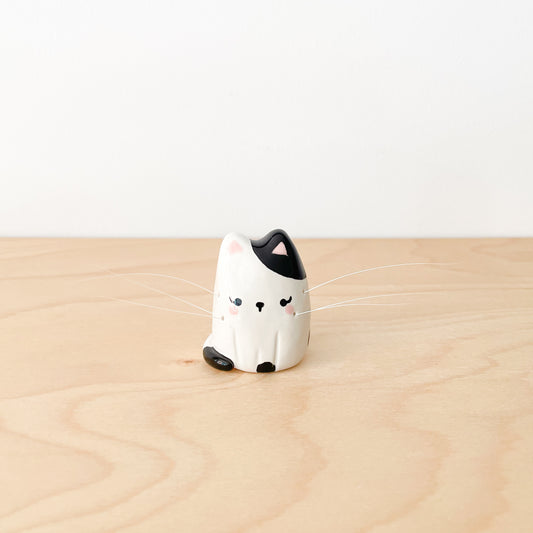 Black Spotty Whisker Cat Mini Vase