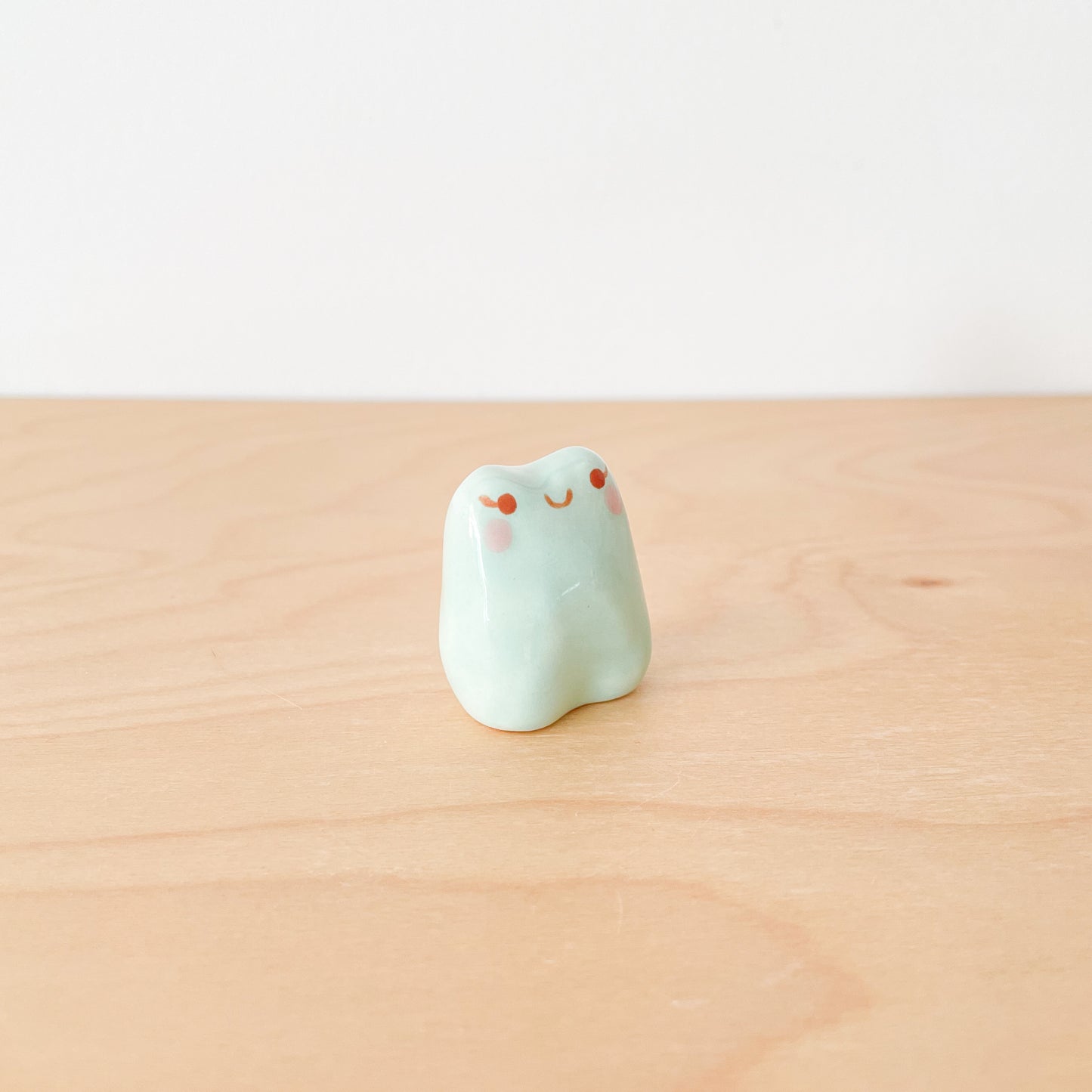 Aqua Froggy Desk Pal