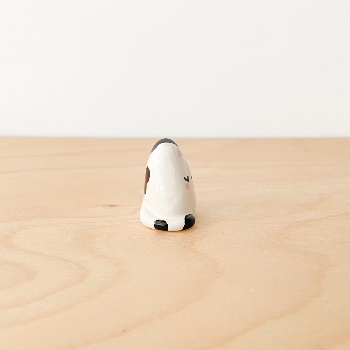 Spotty Cat Desk Pal